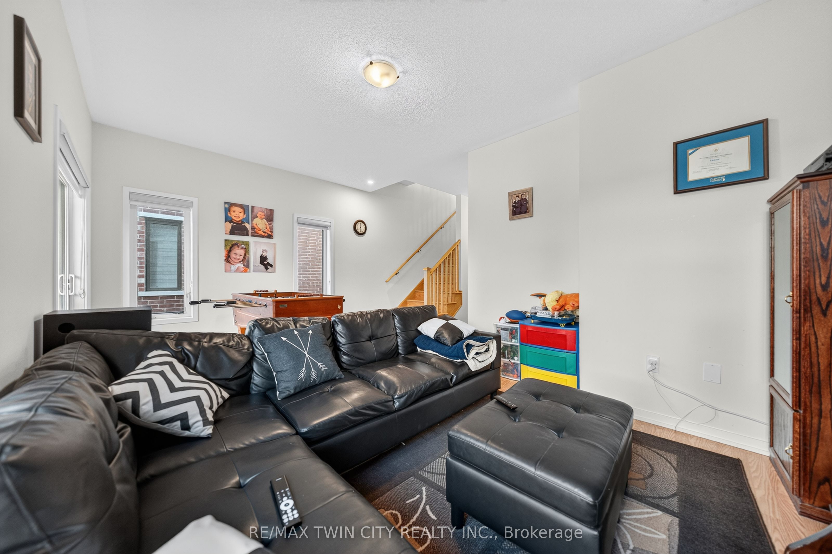 49 Lambert Lane Property Photo 41