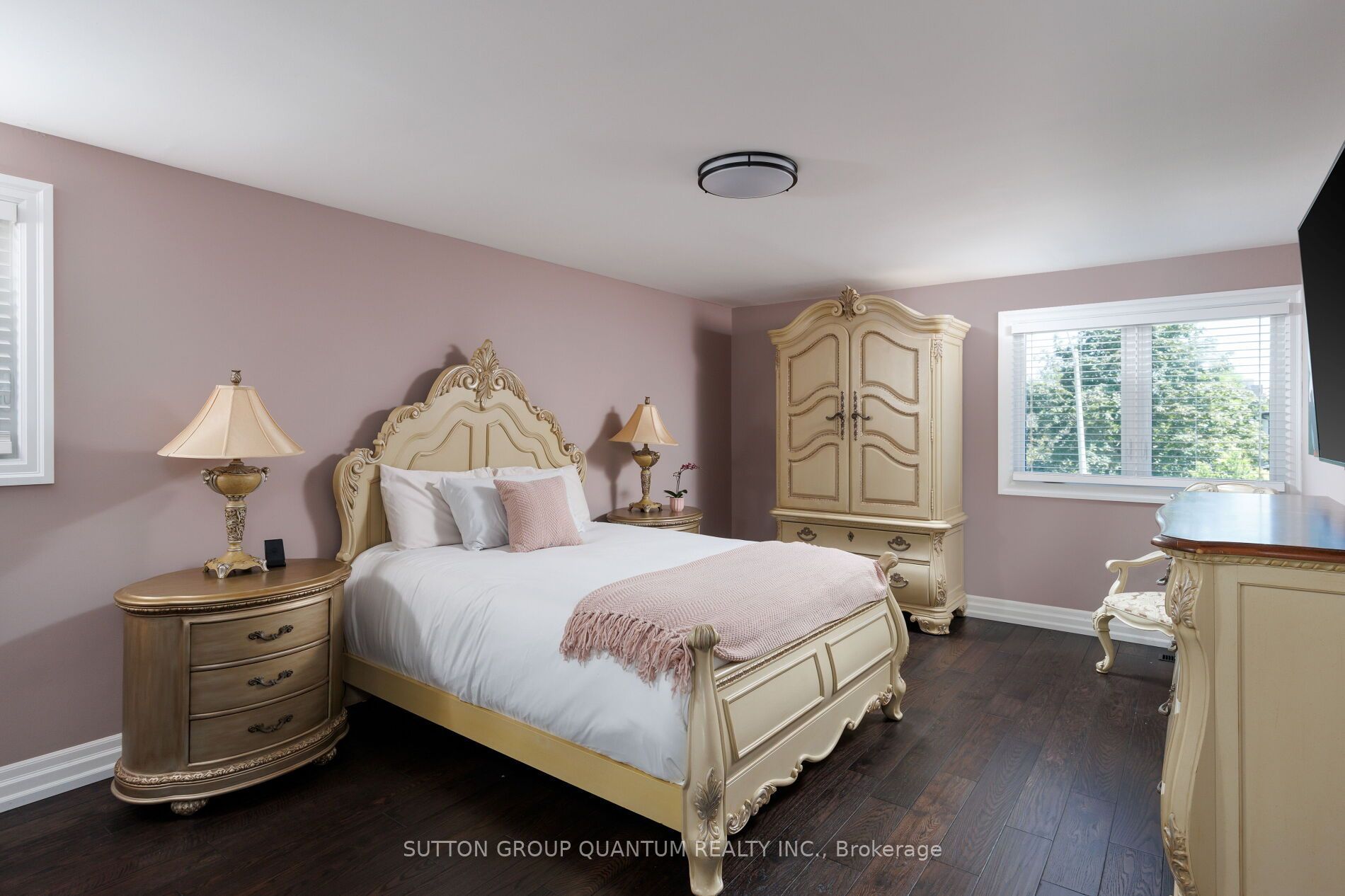 1883 Bough Beeches Boulevard Property Photo 12
