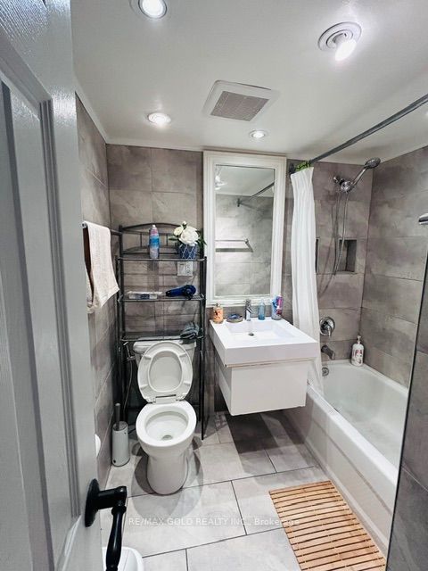 50 Lotherton Pathway 815 Property Photo 10