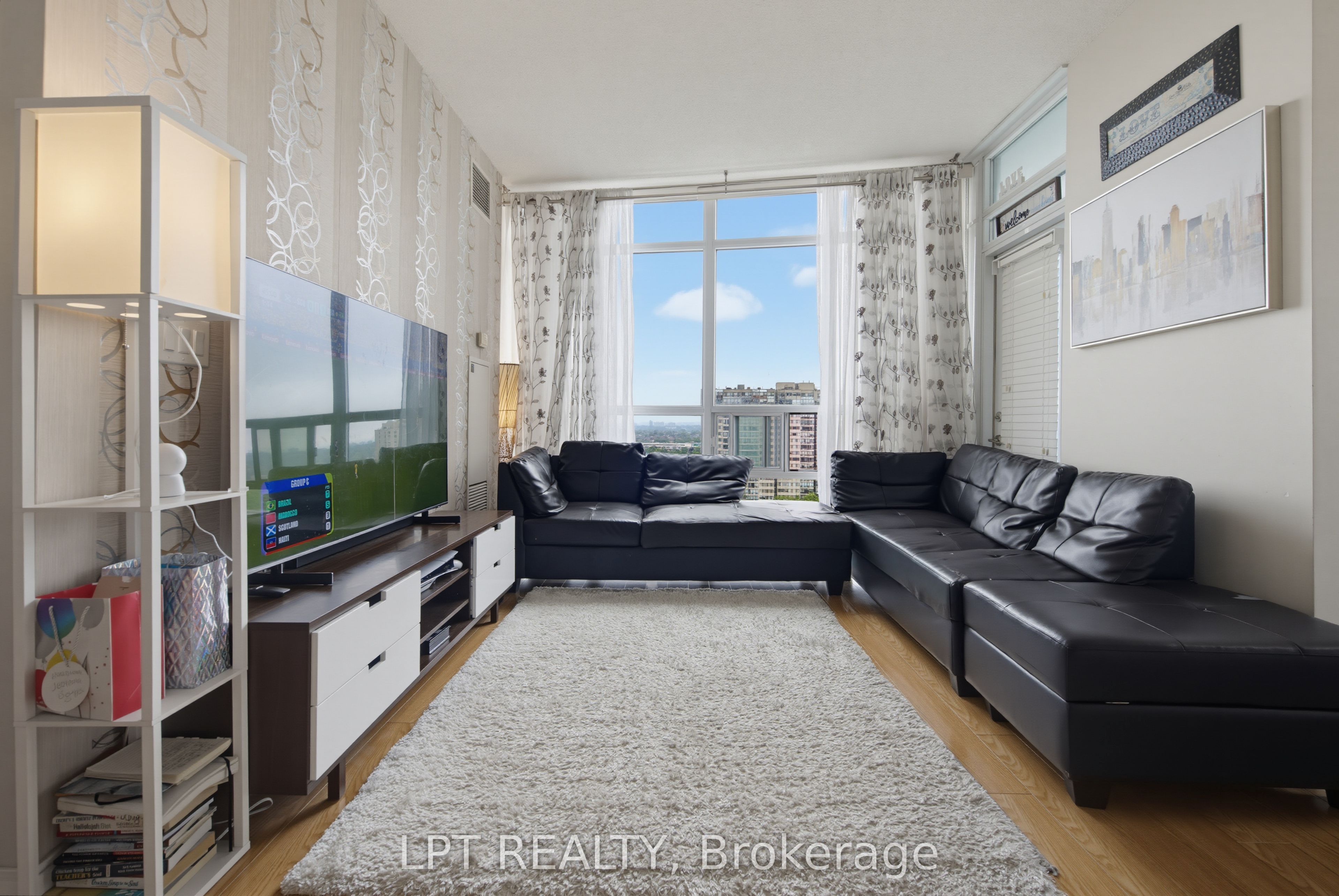 80 Absolute Avenue 1303 Property Photo 7