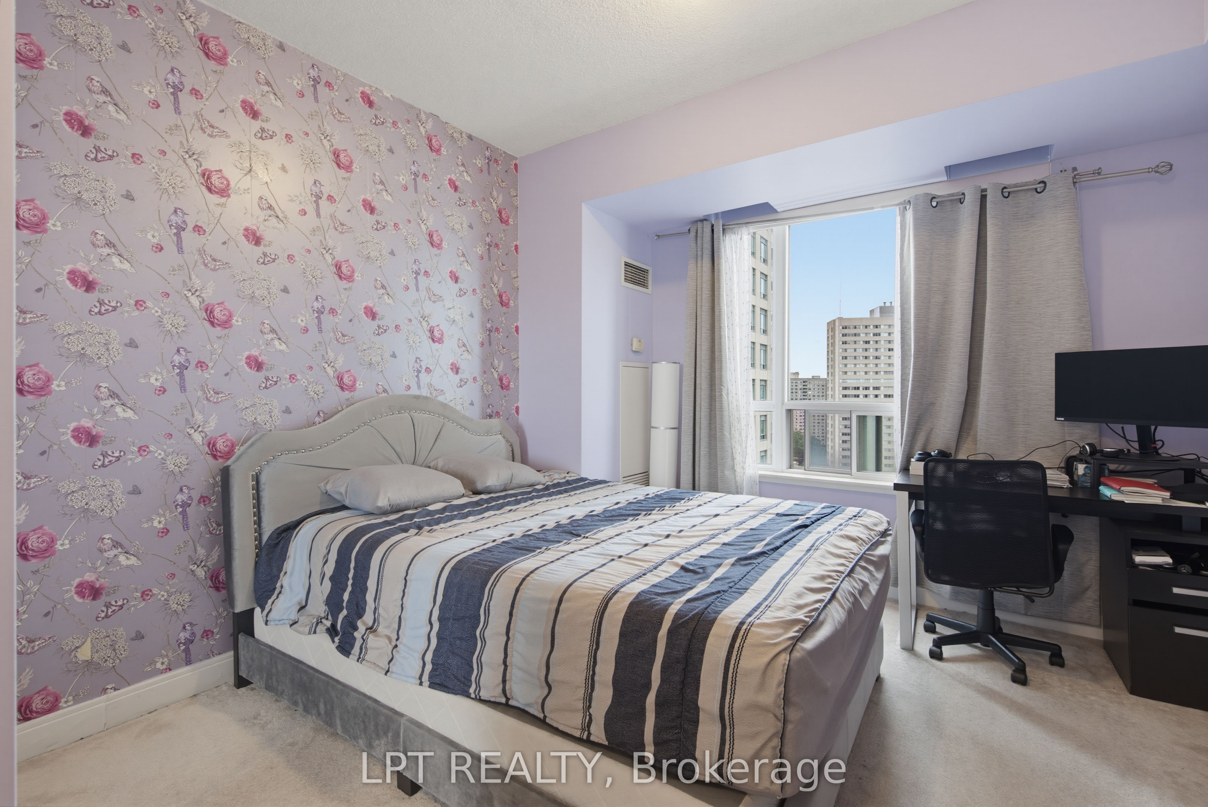 80 Absolute Avenue 1303 Property Photo 13