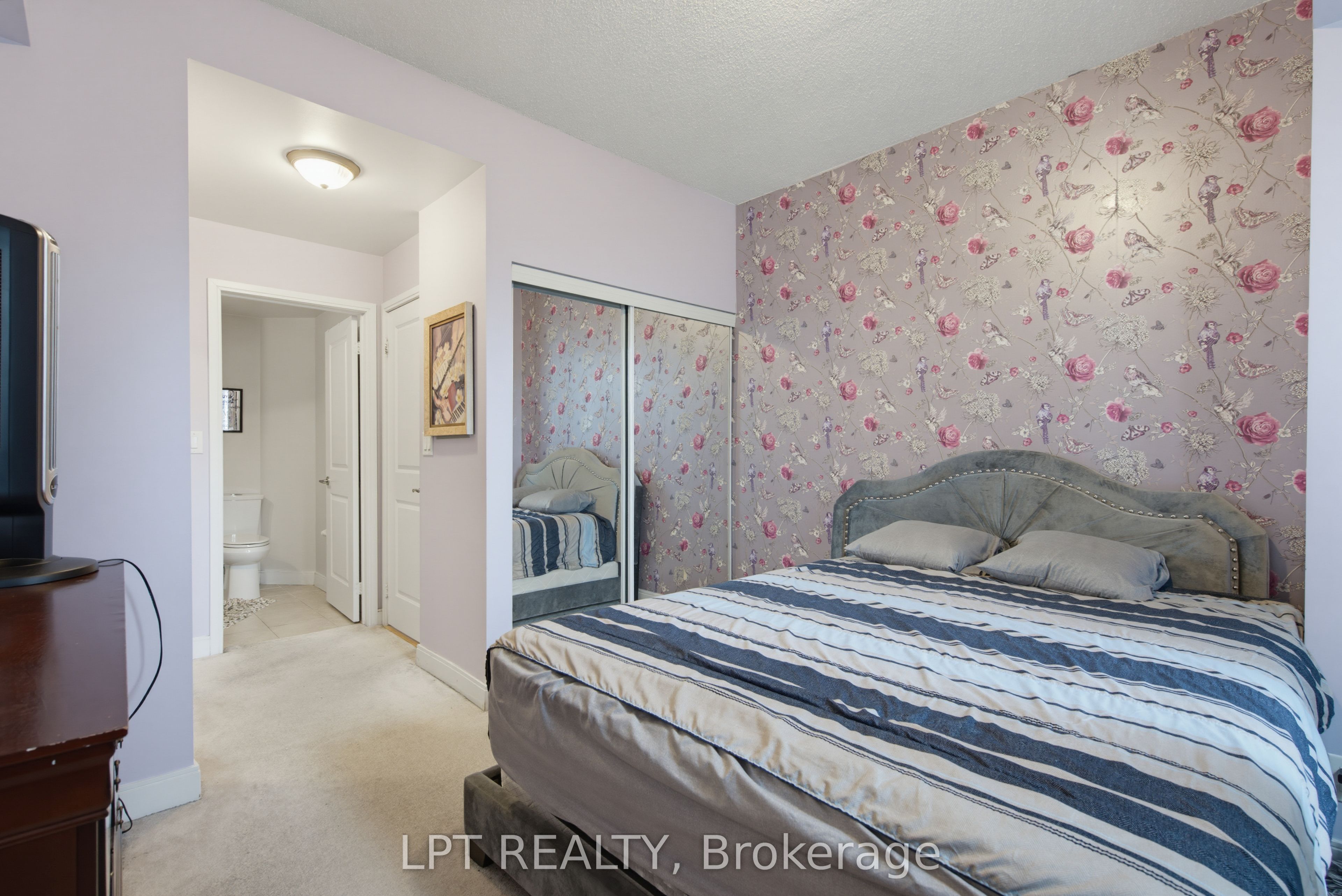 80 Absolute Avenue 1303 Property Photo 14