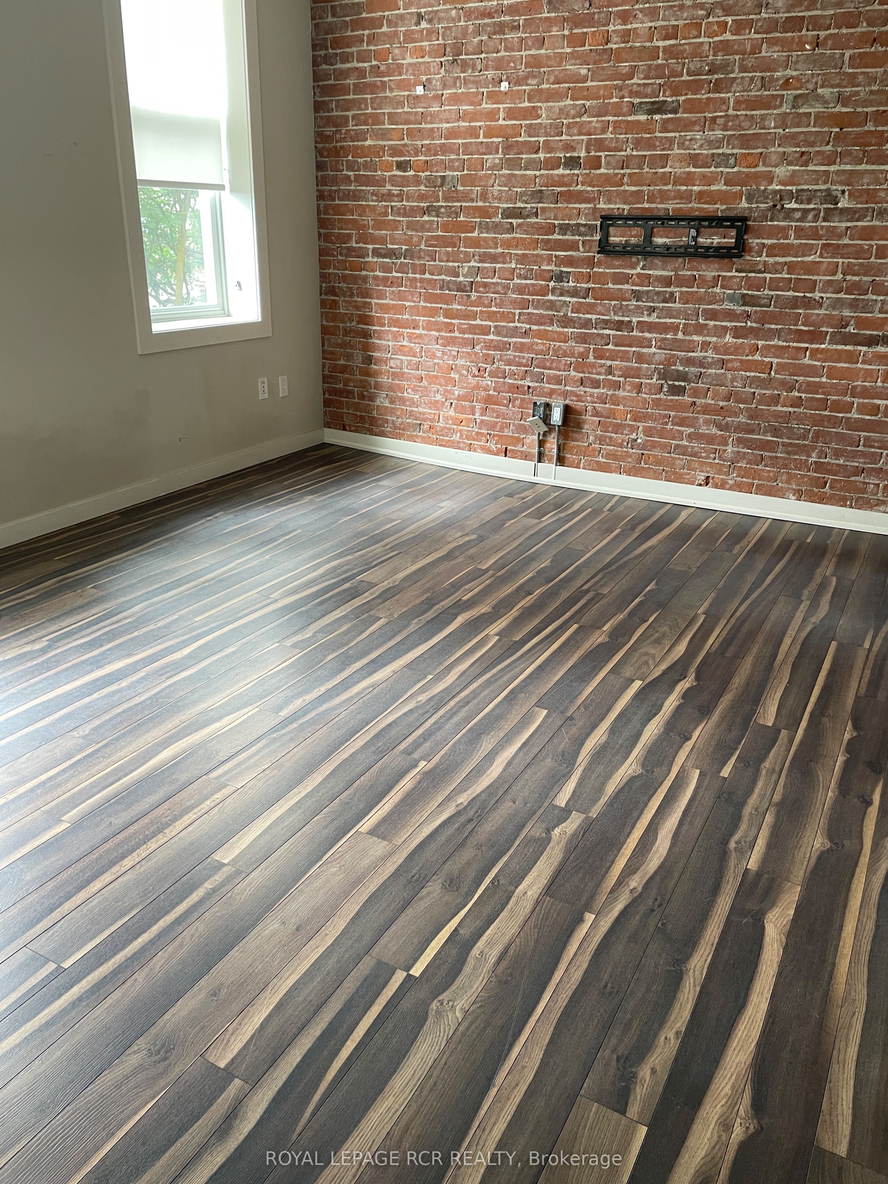 127 Broadway B Property Photo 7