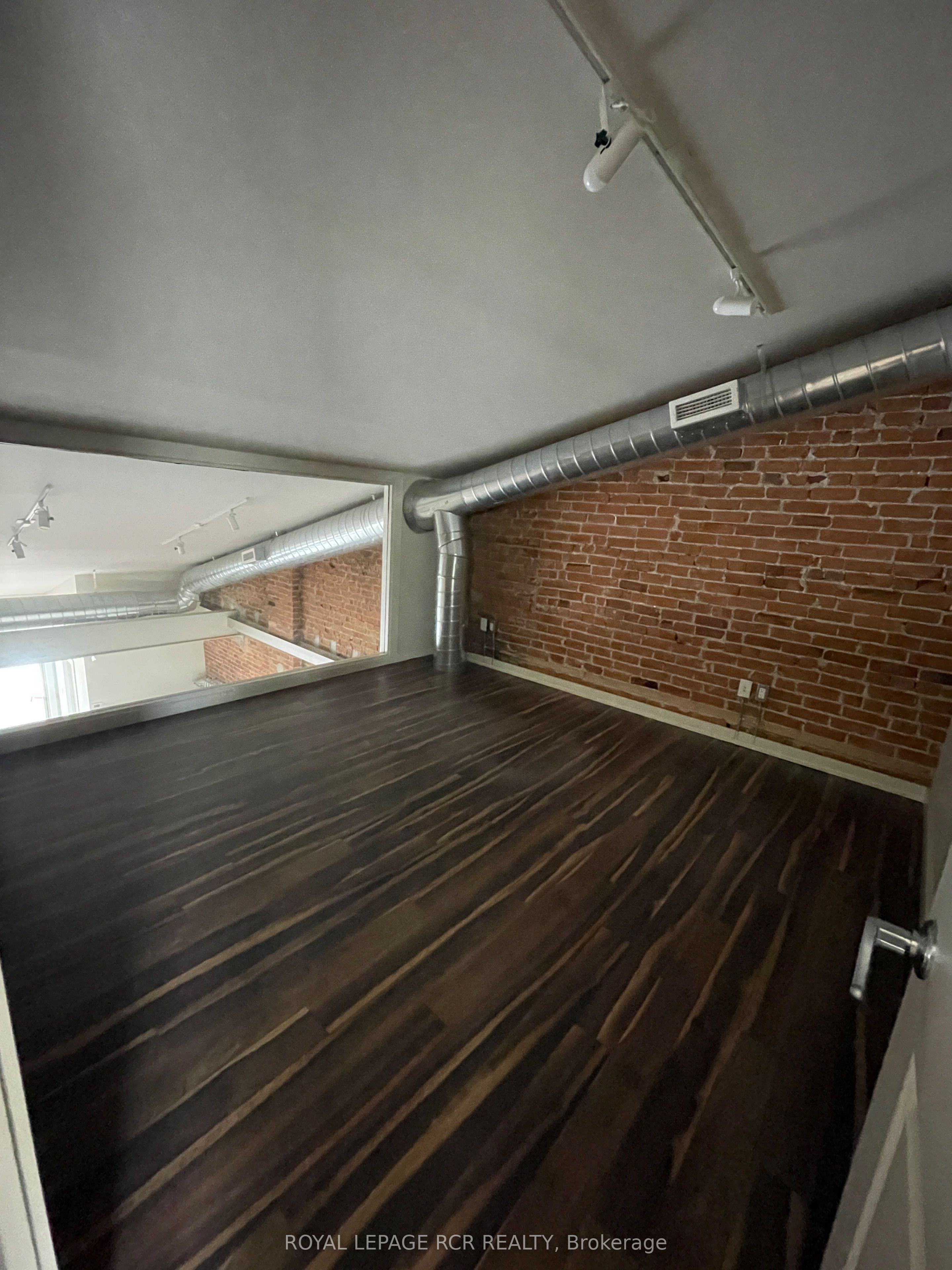 127 Broadway B Property Photo 8