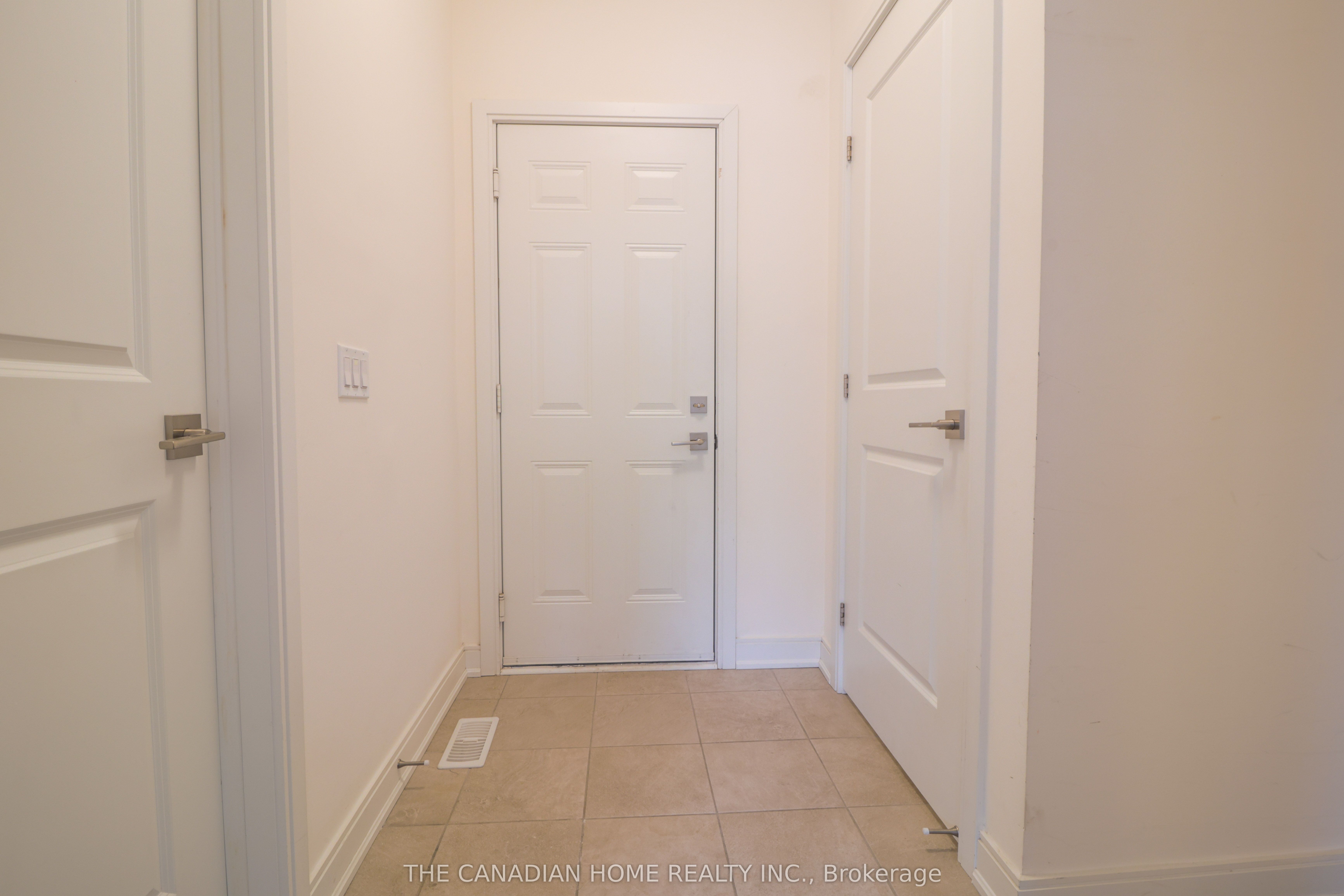 433 Veterans Drive Property Photo 8