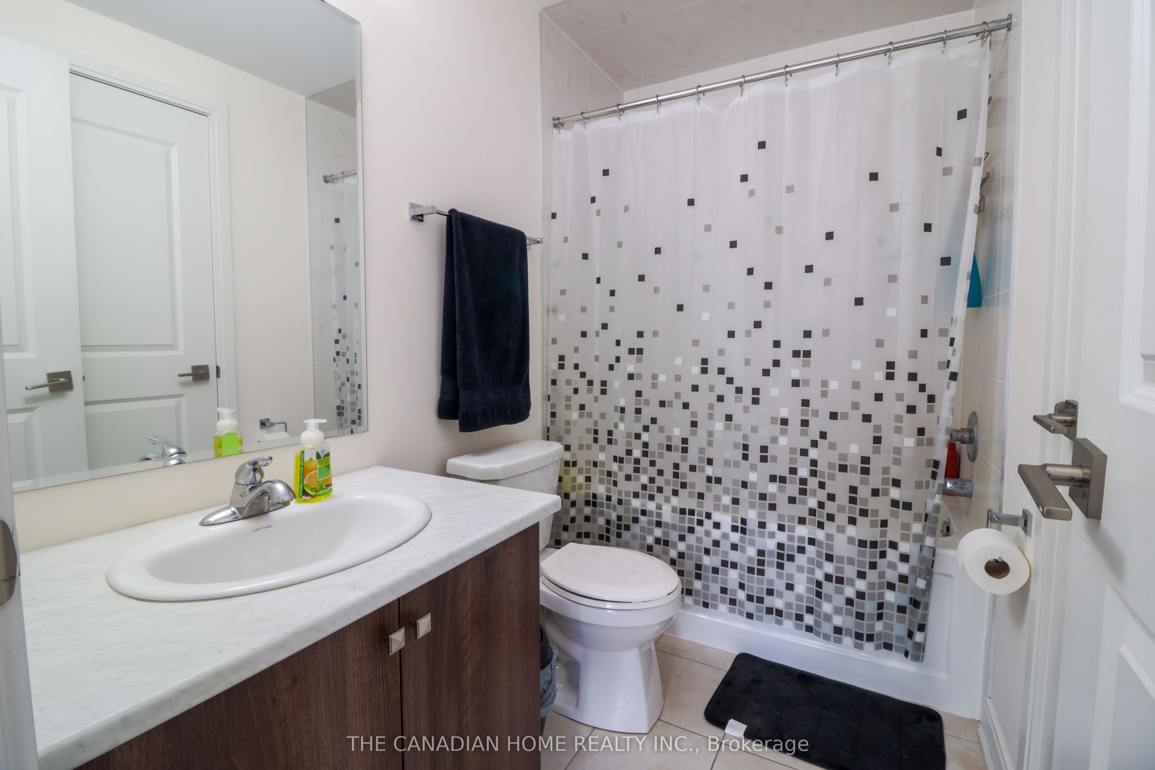 433 Veterans Drive Property Photo 11