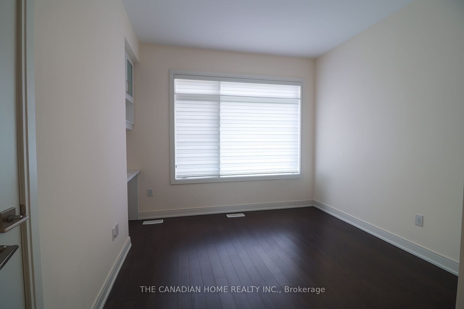 433 Veterans Drive Property Photo 12