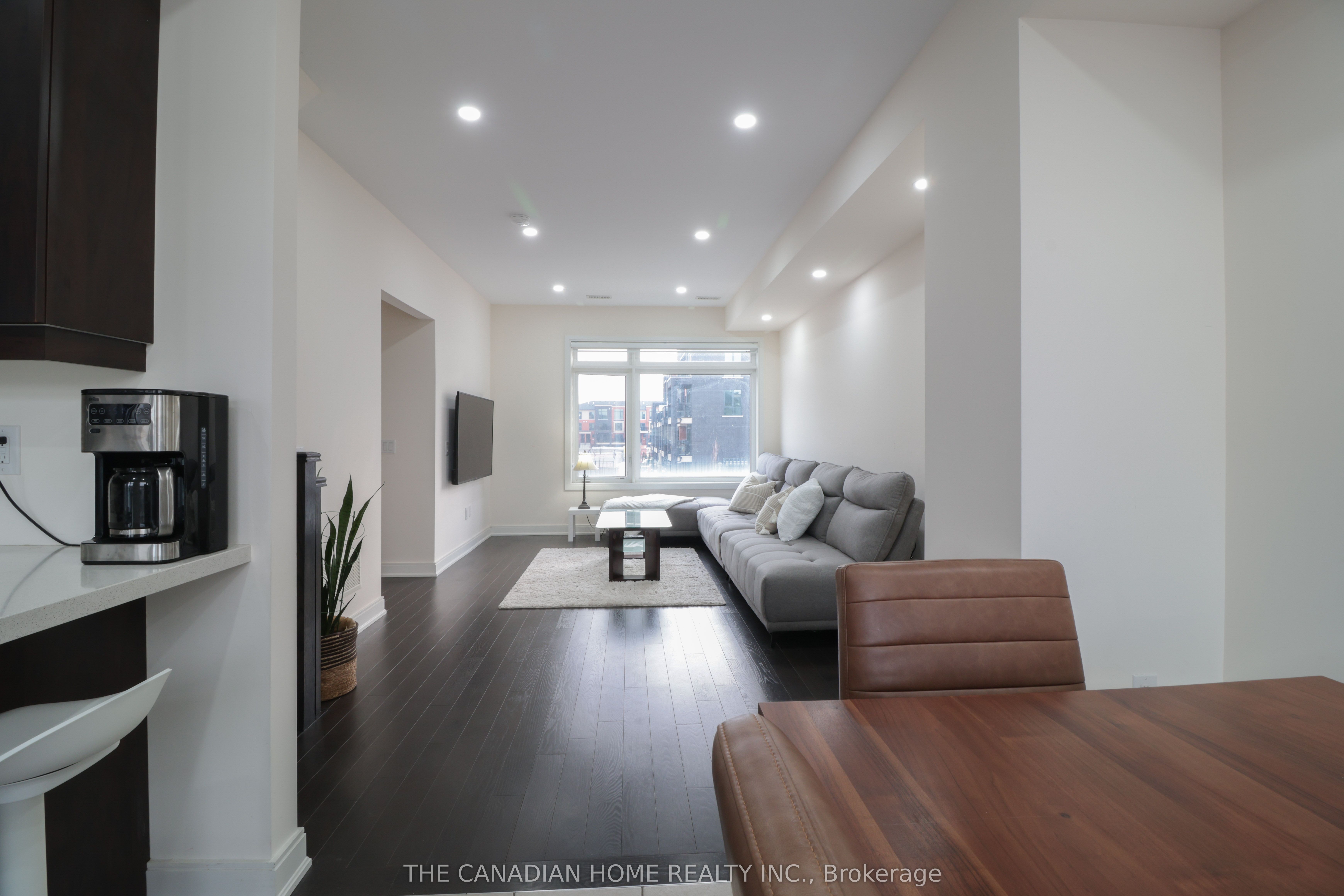 433 Veterans Drive Property Photo 15