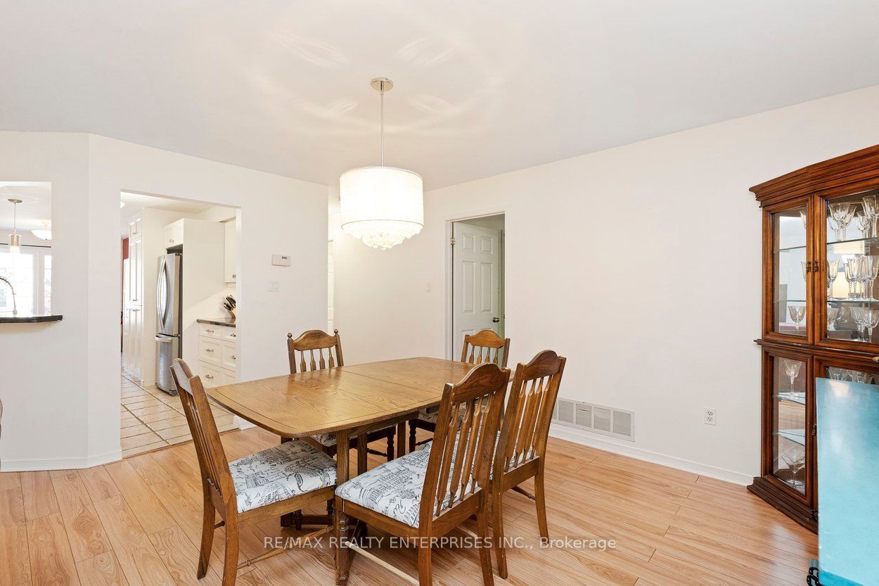 2055 Walkers Line 117 Property Photo 19