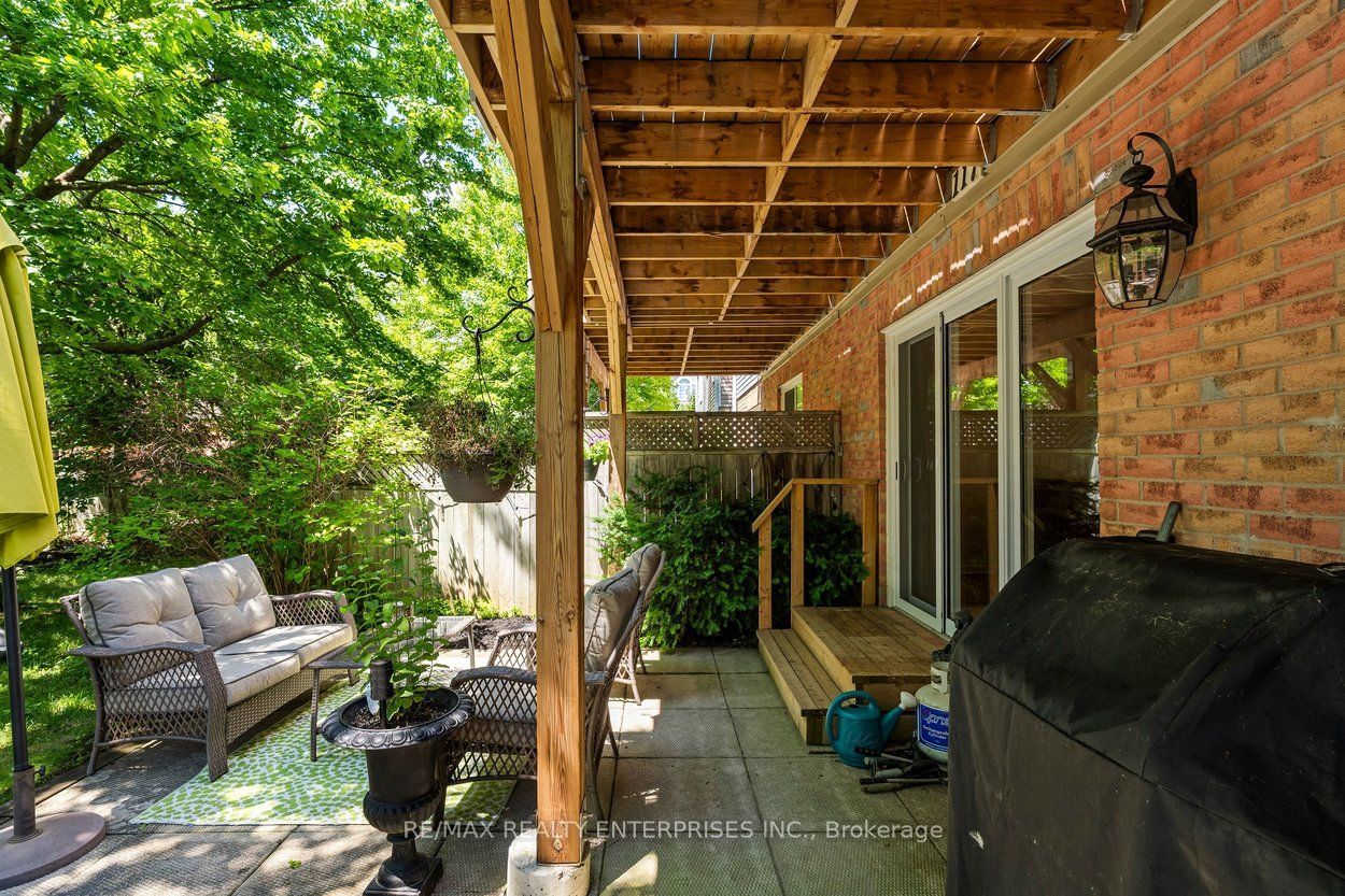 2055 Walkers Line 117 Property Photo 39