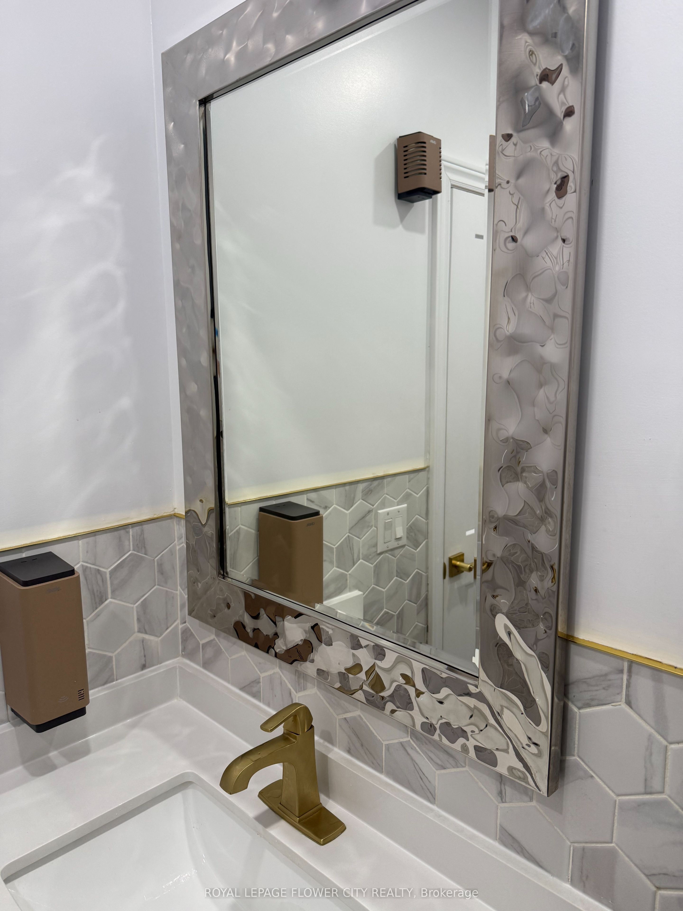 2131 Williams Parkway 2 Property Photo 15