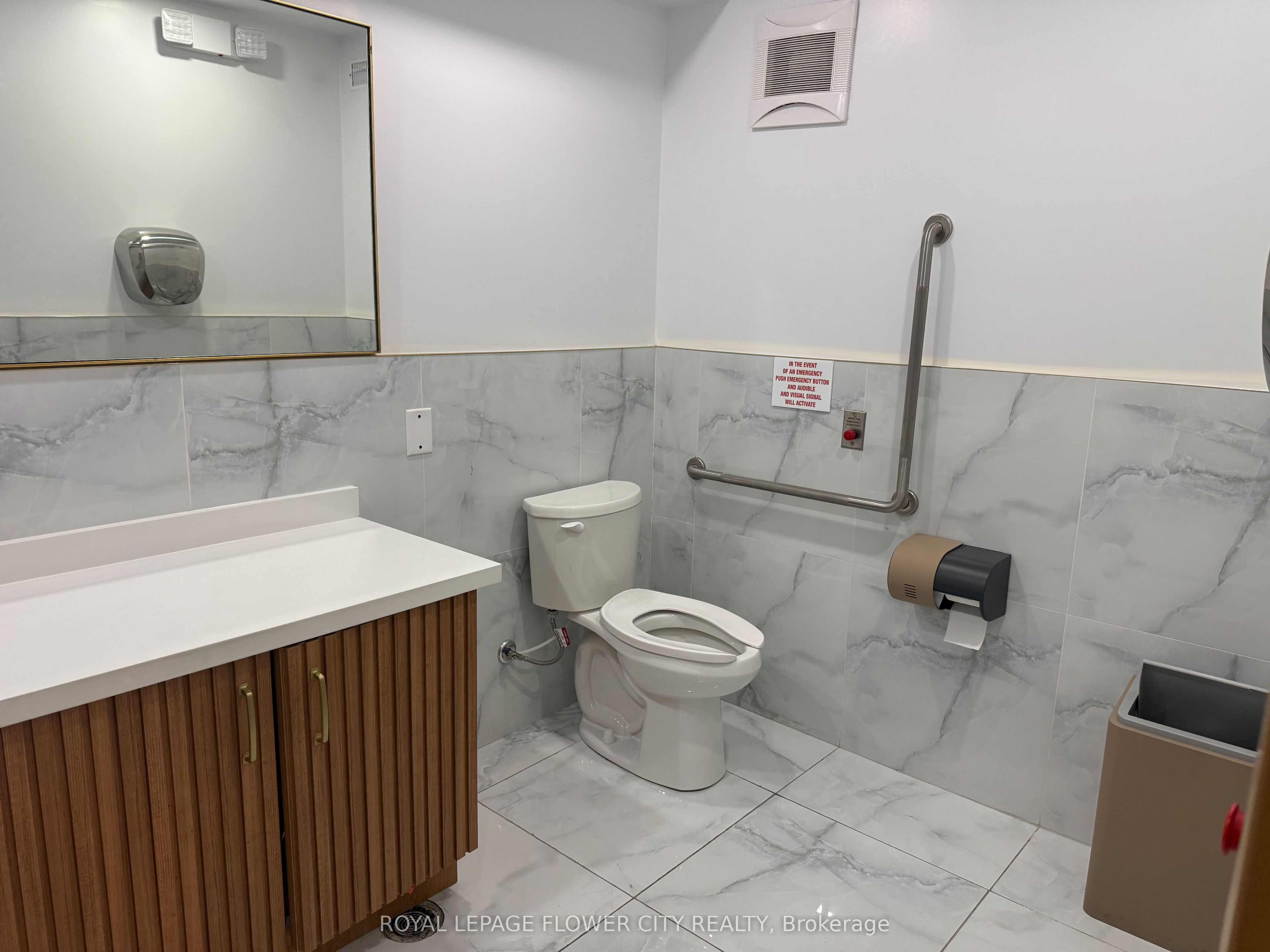 2131 Williams Parkway 2 Property Photo 17