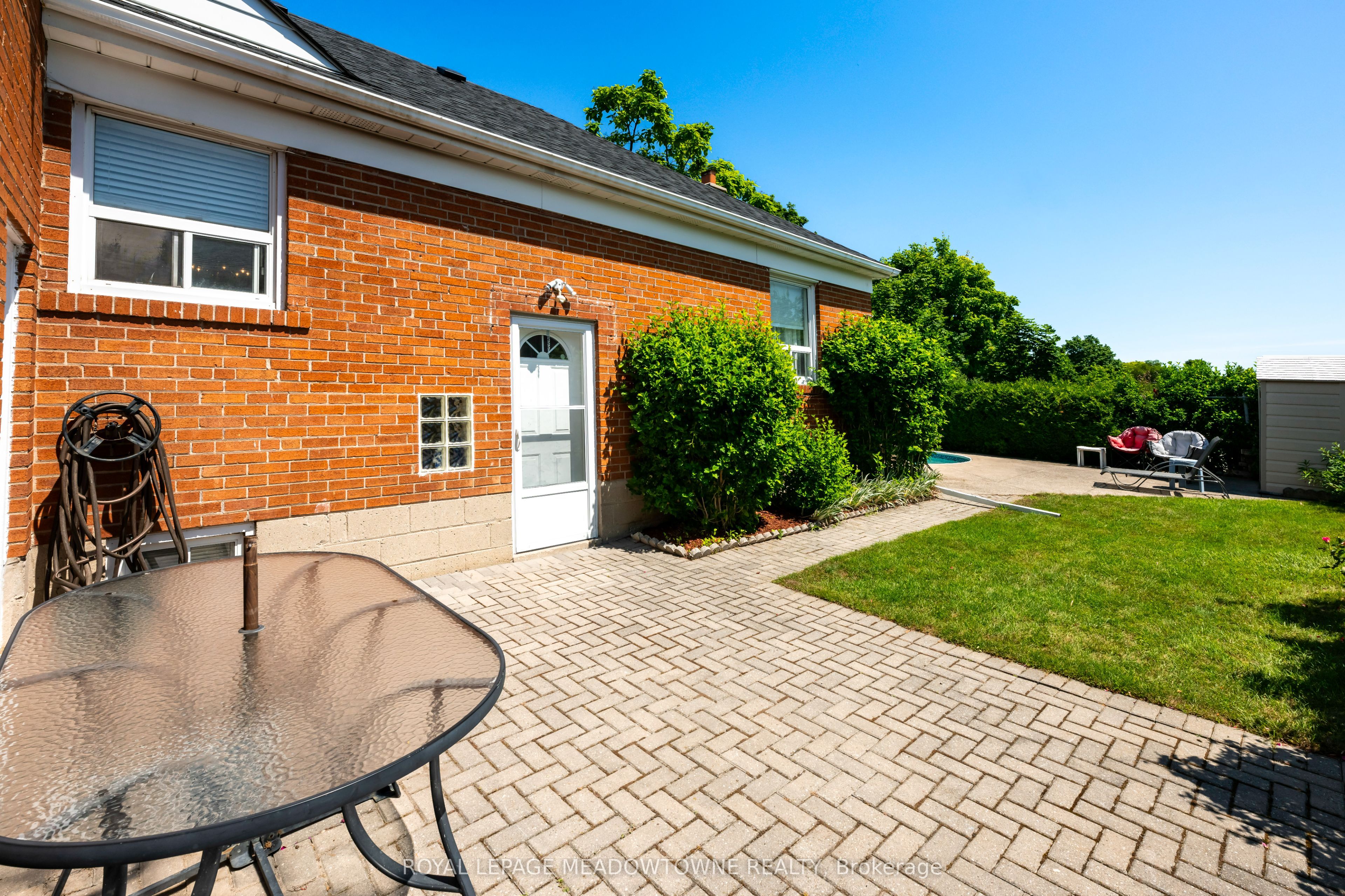 5 Boreal Road Property Photo 6