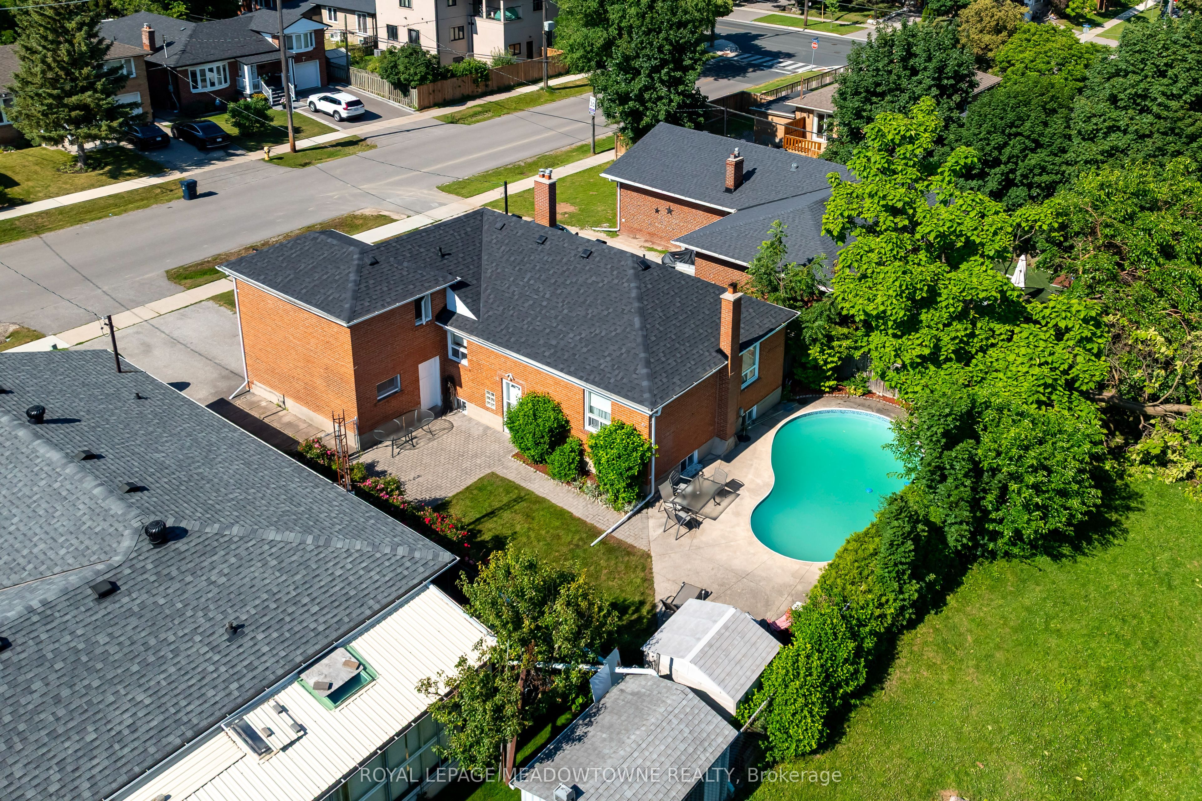 5 Boreal Road Property Photo 14