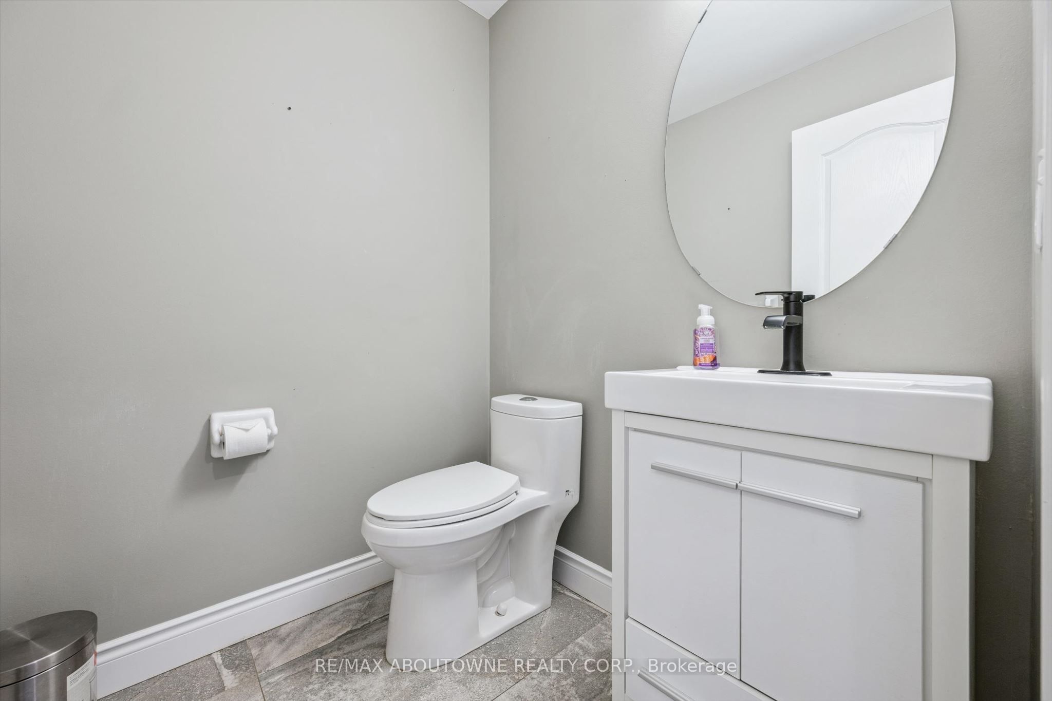 2456 Sixth Line Property Photo 19