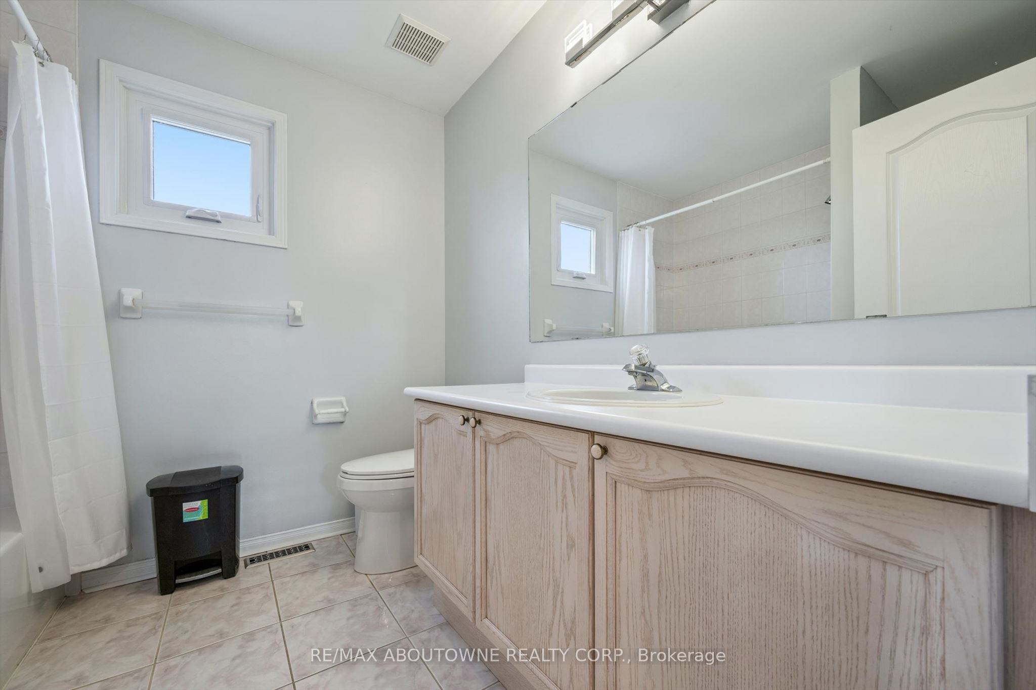 2456 Sixth Line Property Photo 38