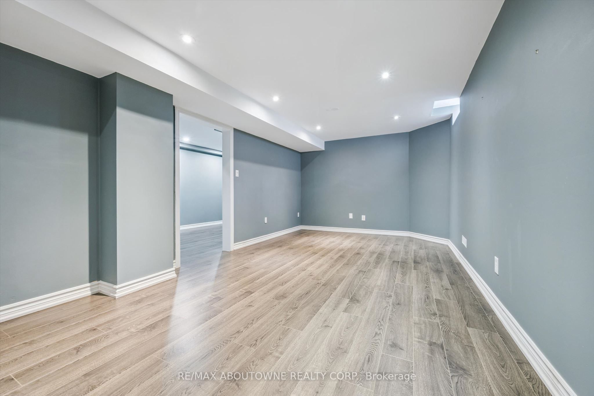 2456 Sixth Line Property Photo 42