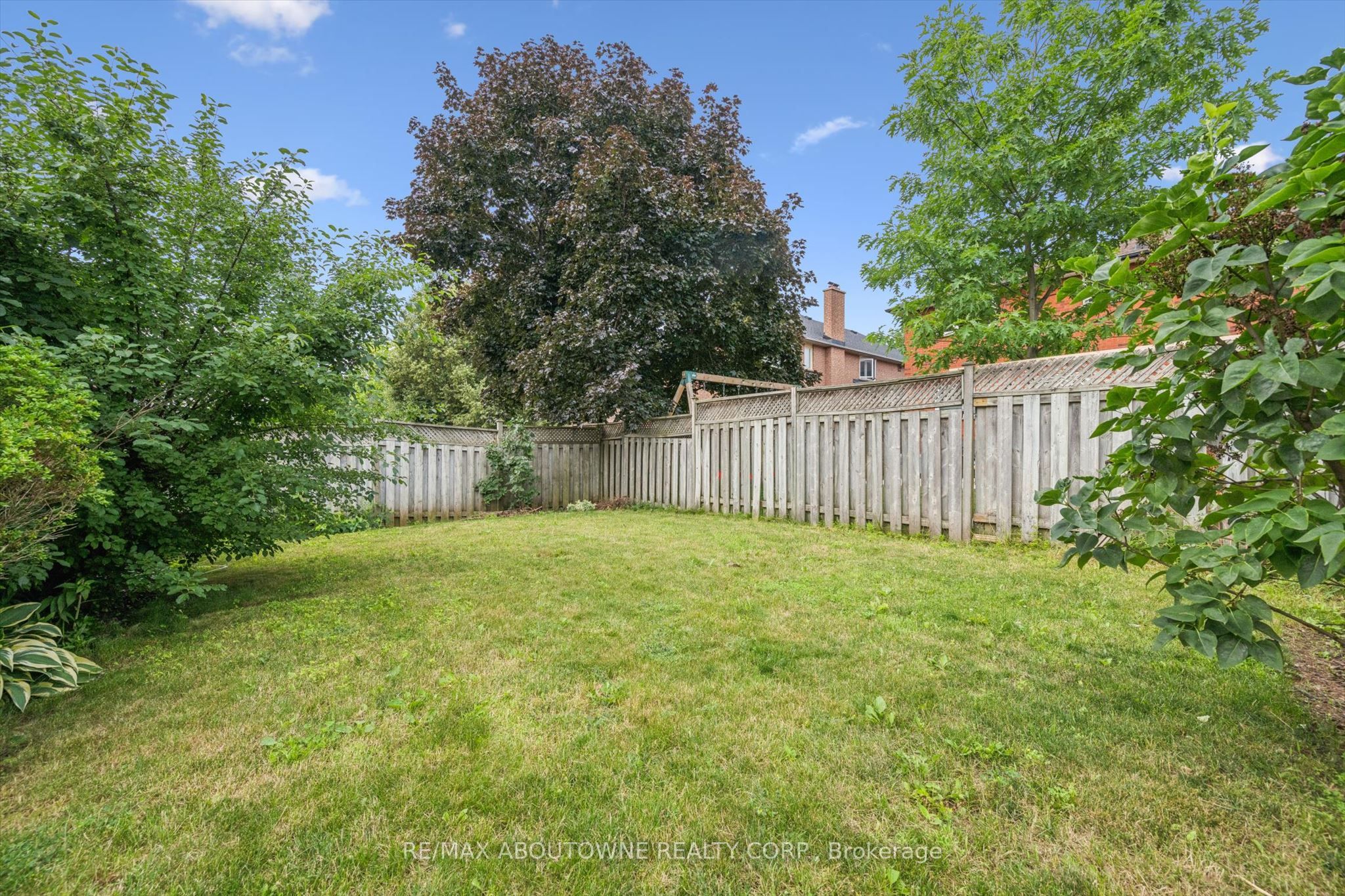 2456 Sixth Line Property Photo 45