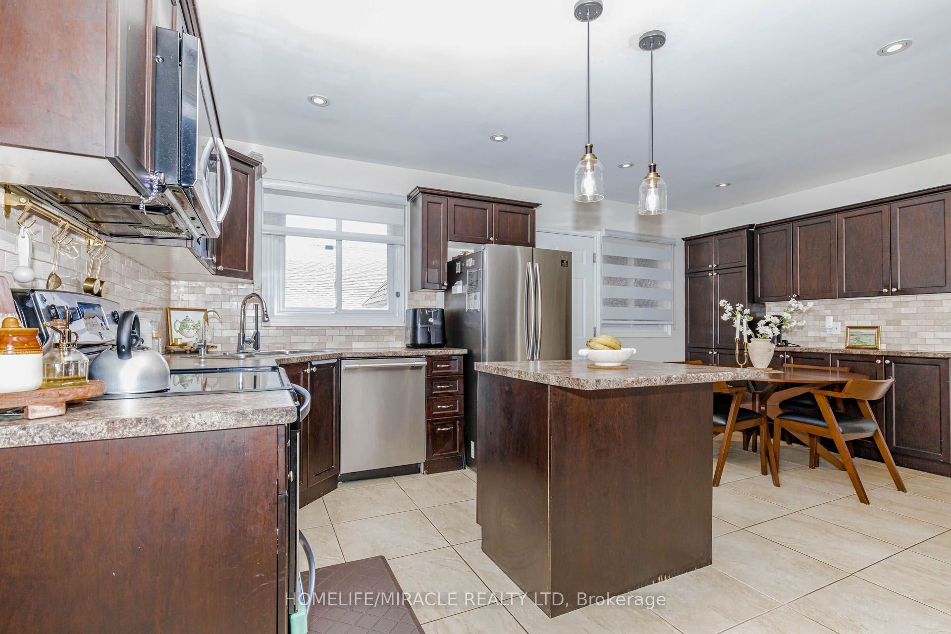 403 Delrex Boulevard Property Photo 13
