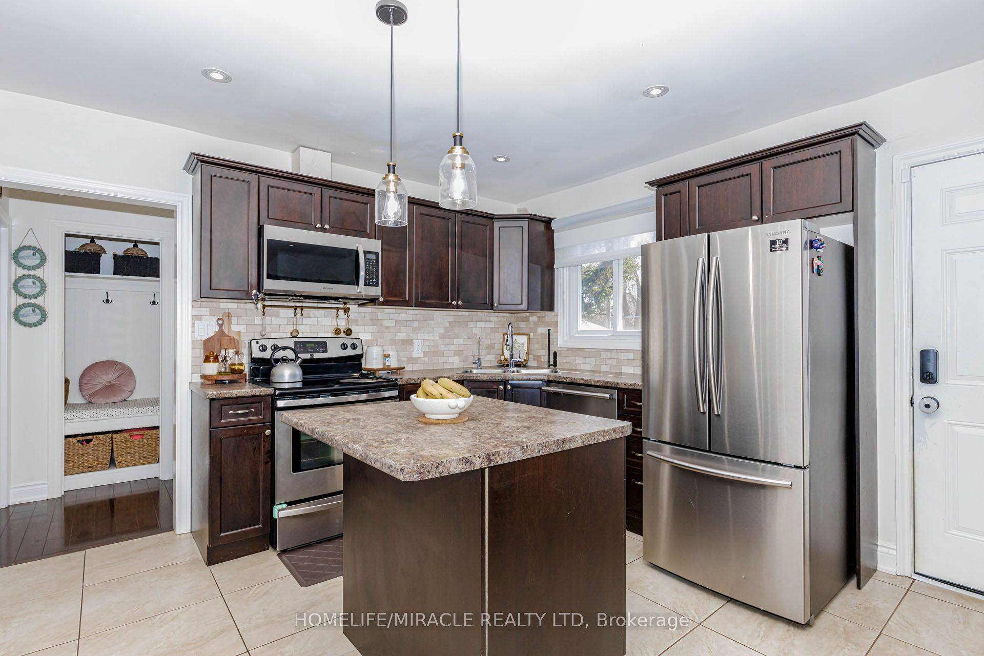 403 Delrex Boulevard Property Photo 14