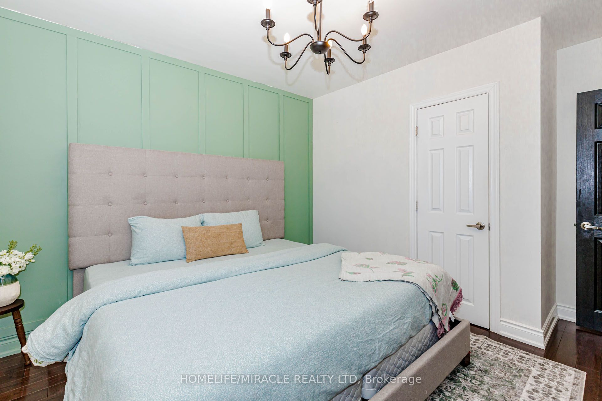 403 Delrex Boulevard Property Photo 20