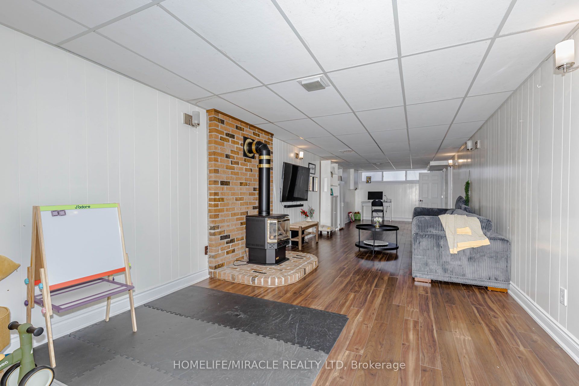 403 Delrex Boulevard Property Photo 36