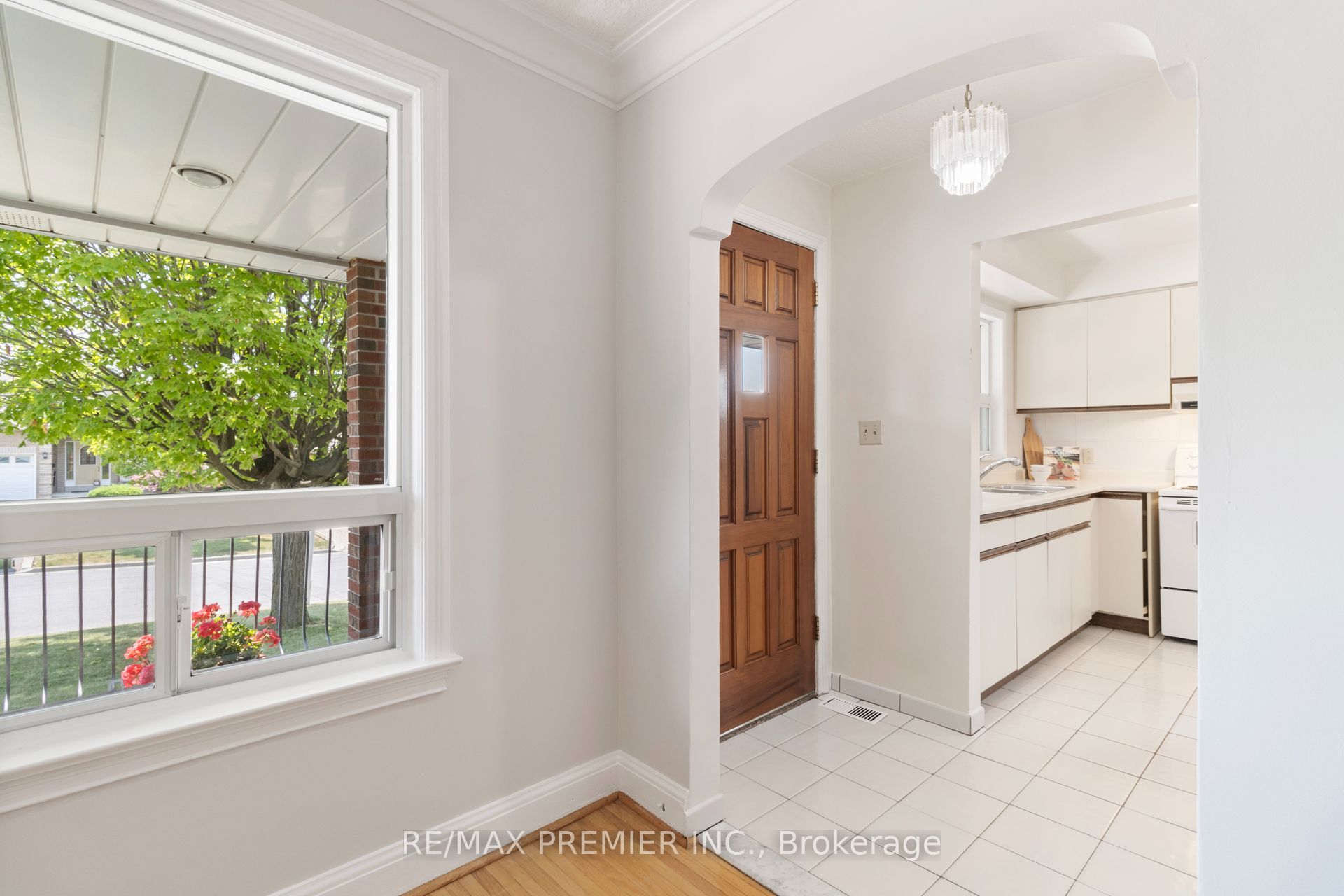 30 Forthbridge Crescent Property Photo 4