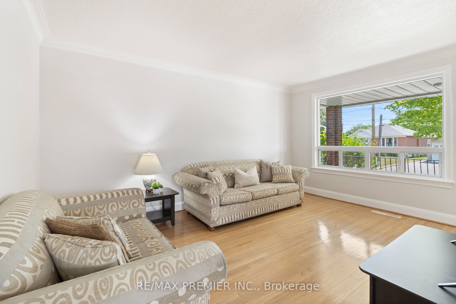 30 Forthbridge Crescent Property Photo 5