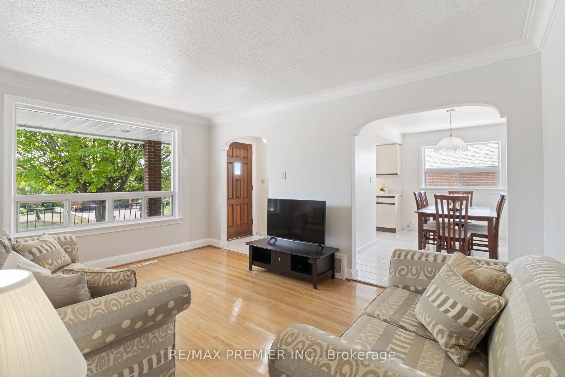 30 Forthbridge Crescent Property Photo 6