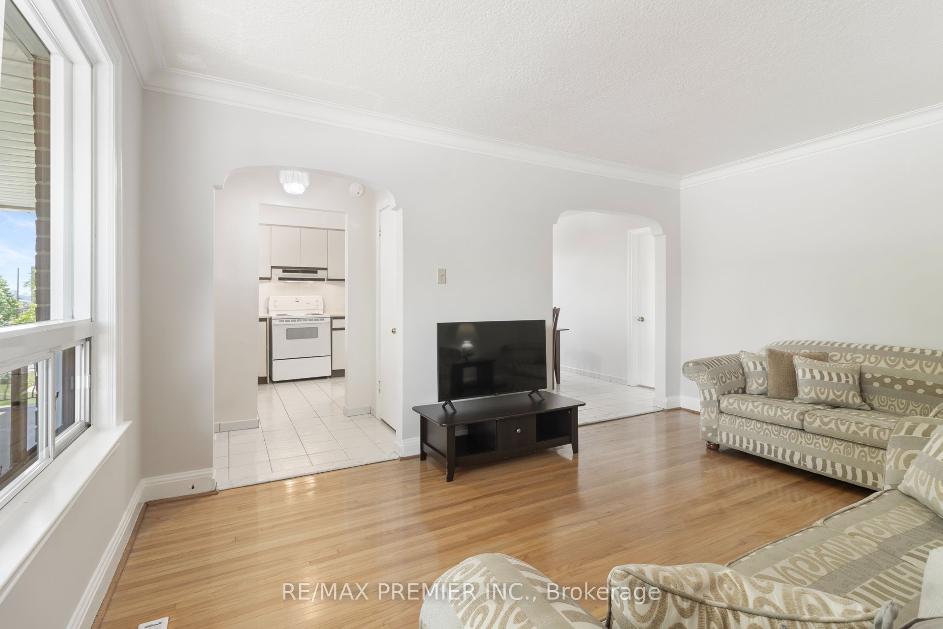 30 Forthbridge Crescent Property Photo 7