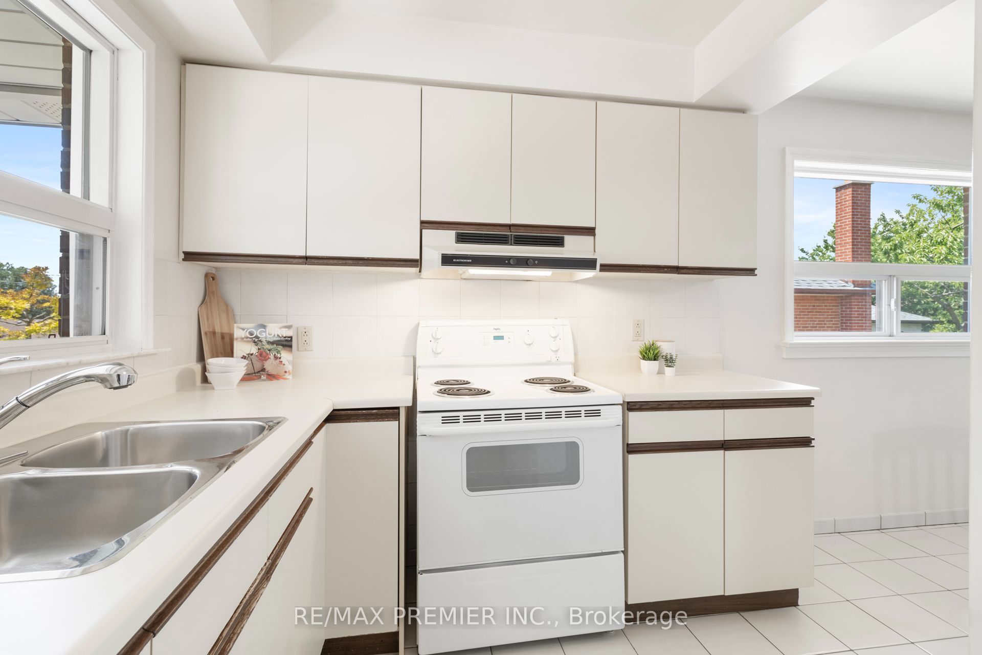 30 Forthbridge Crescent Property Photo 8