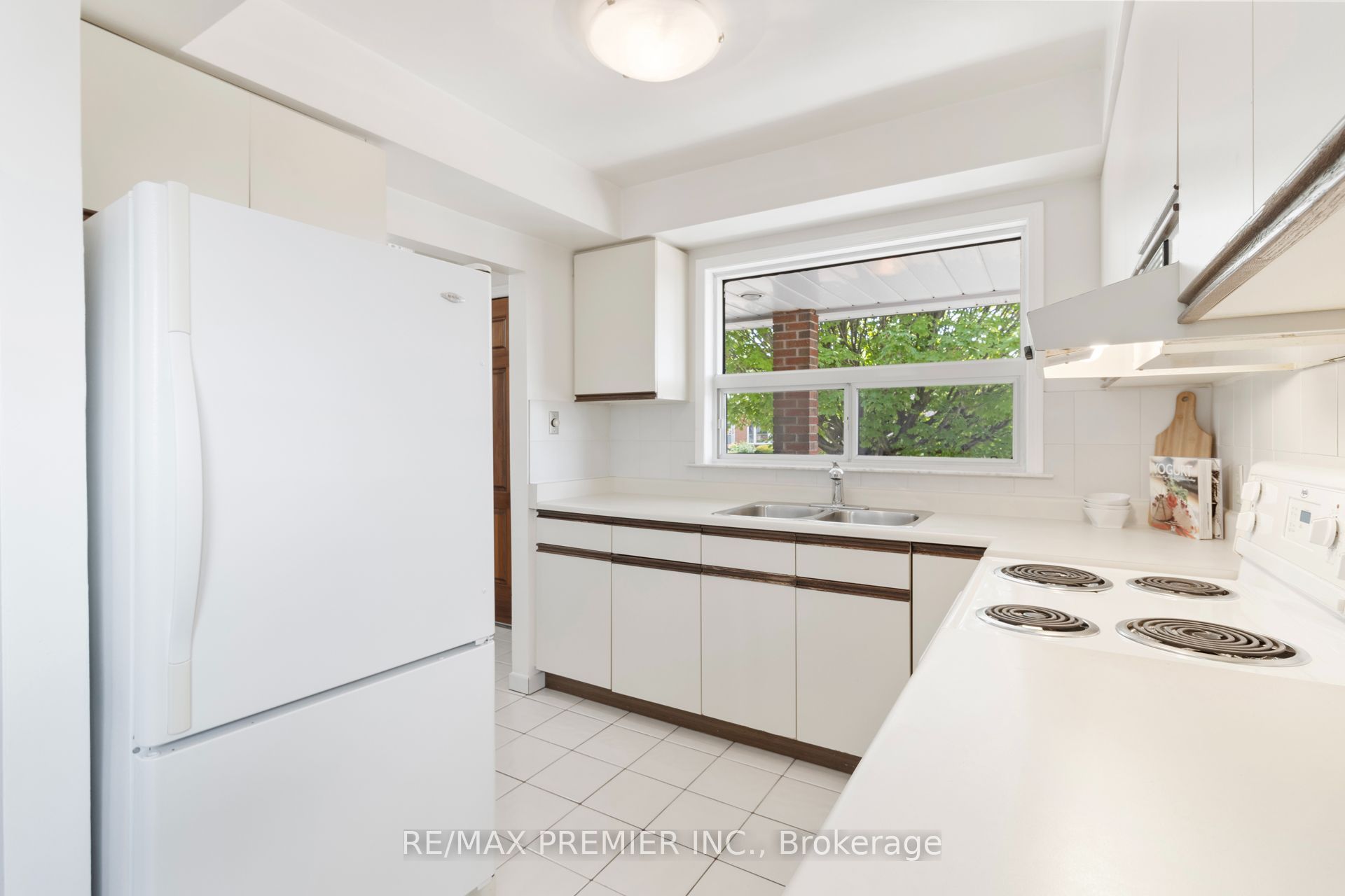 30 Forthbridge Crescent Property Photo 9