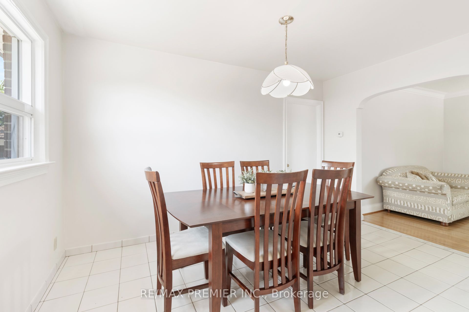 30 Forthbridge Crescent Property Photo 10