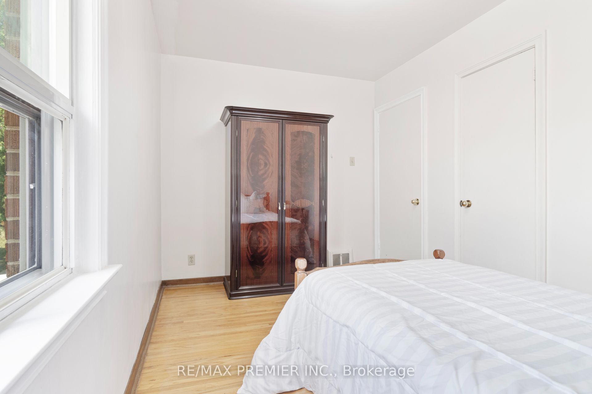 30 Forthbridge Crescent Property Photo 18