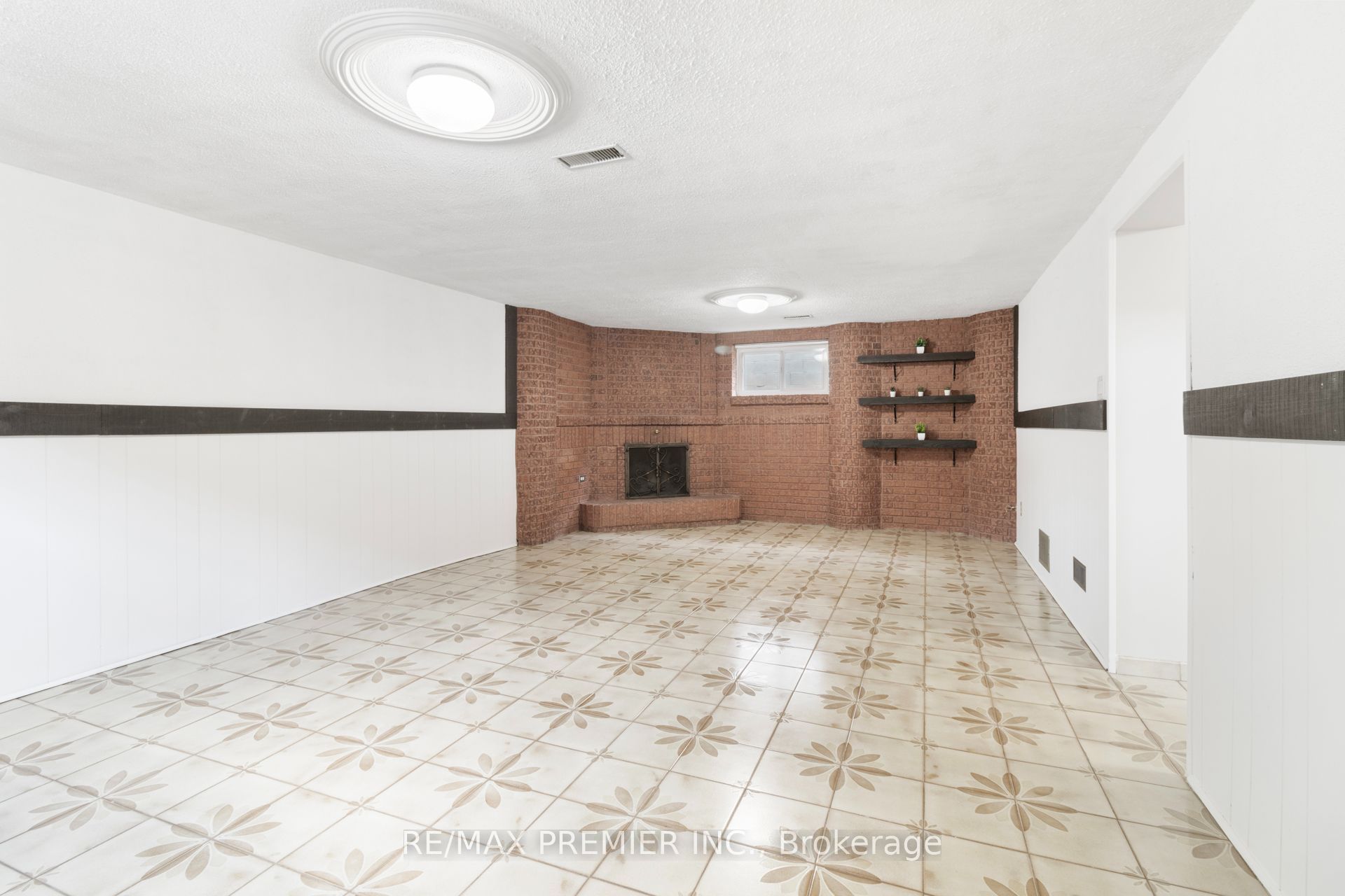 30 Forthbridge Crescent Property Photo 25