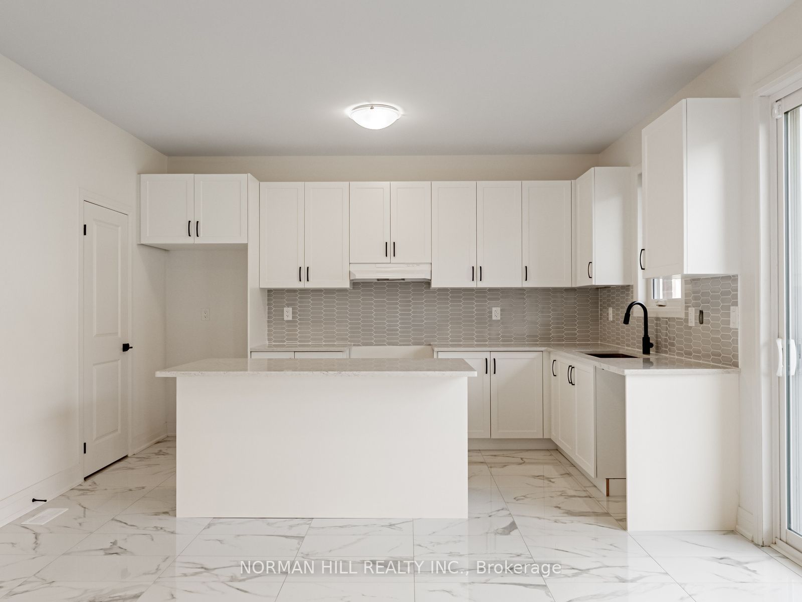 9 Lilestone Drive Property Photo 11