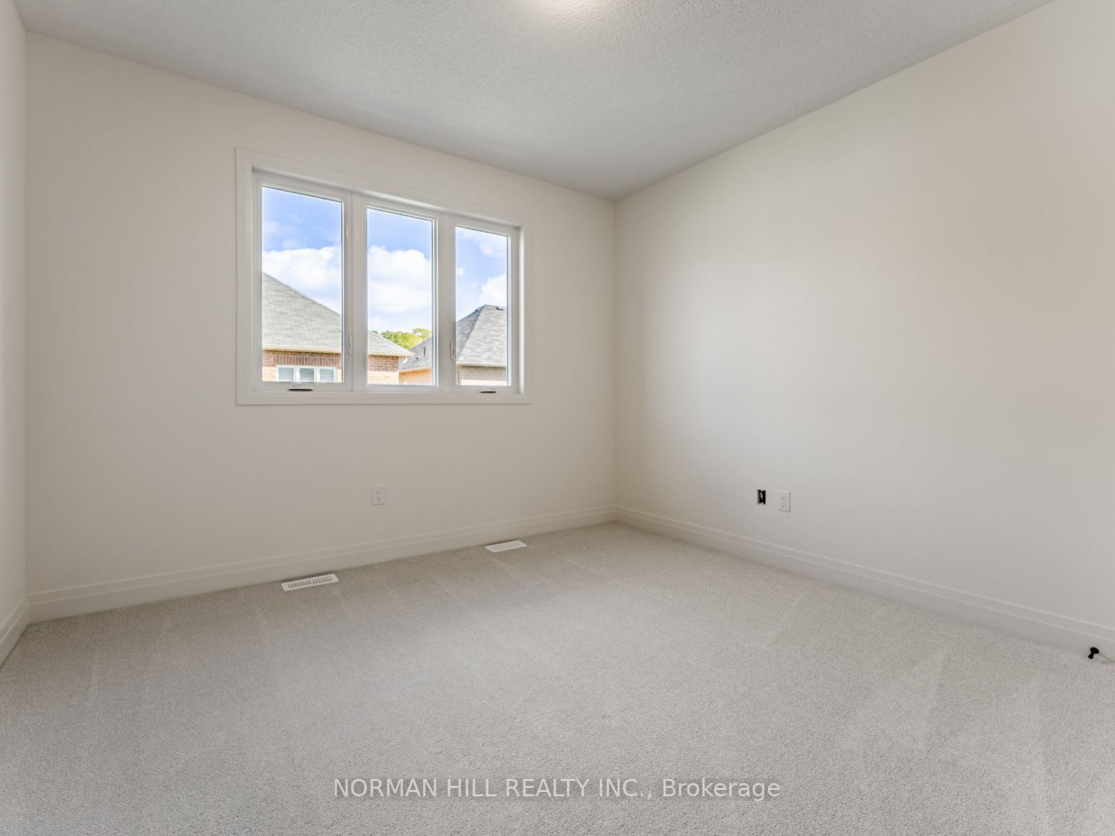 9 Lilestone Drive Property Photo 30