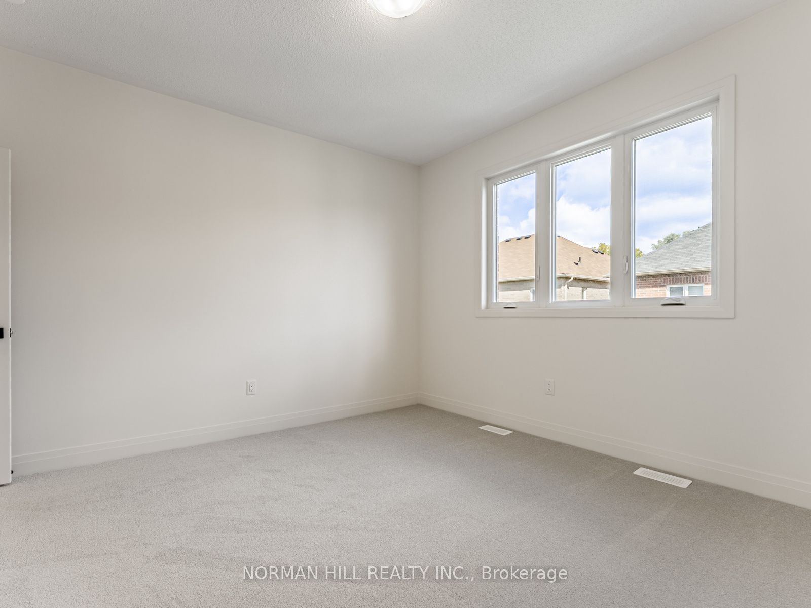 9 Lilestone Drive Property Photo 31