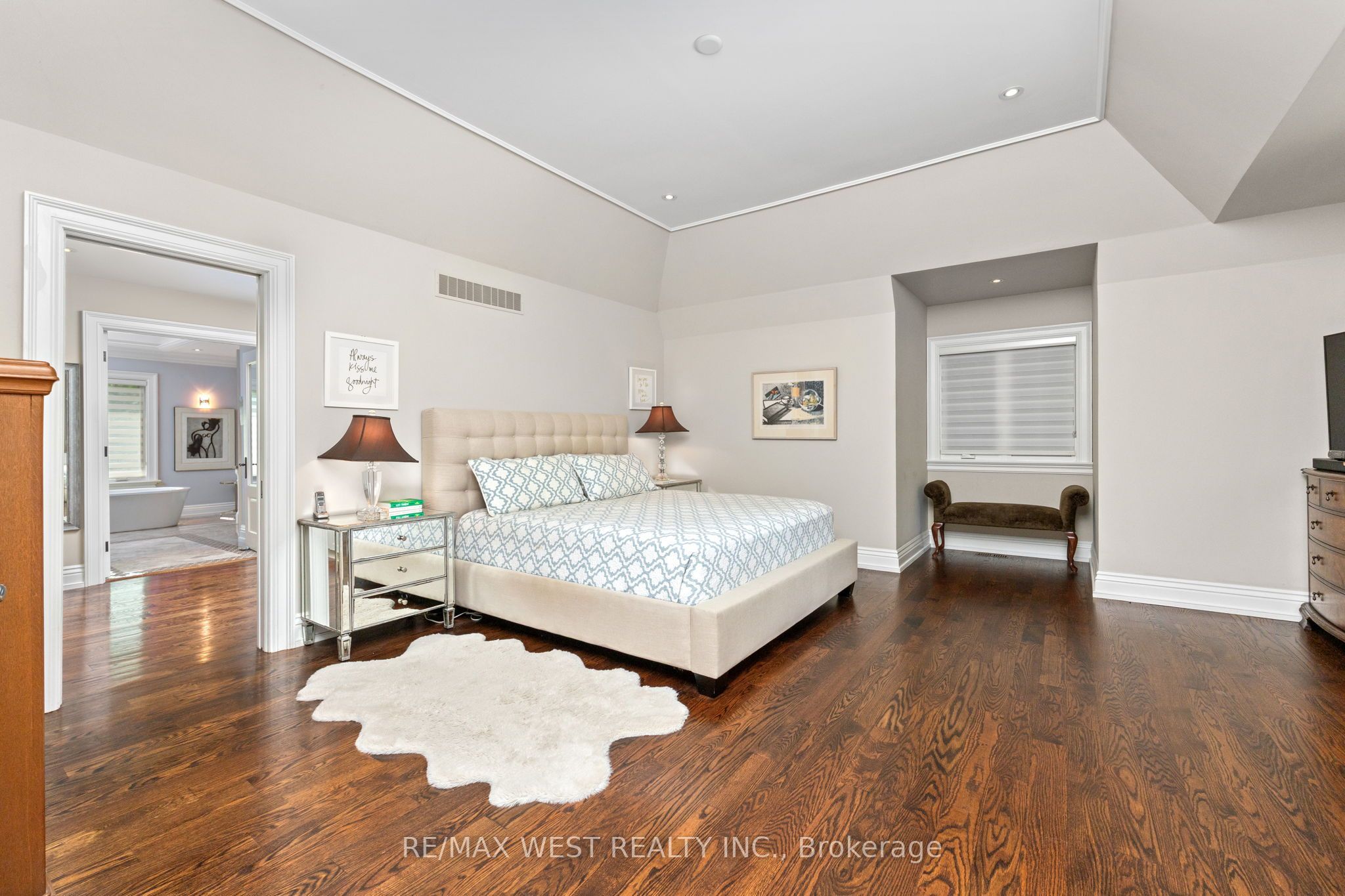 92 Pinetree Way Property Photo 12