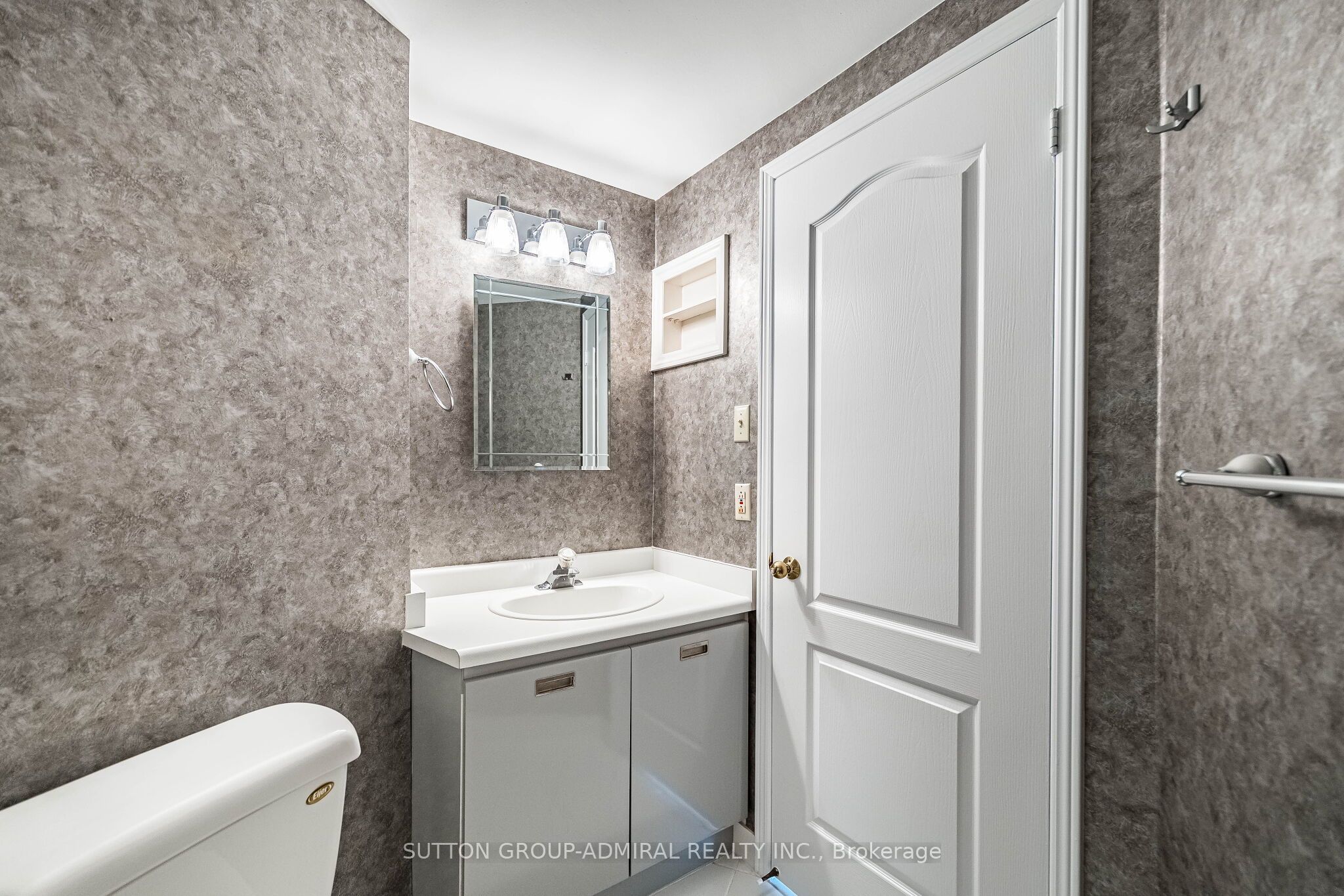 1901 Pilgrims Way 604 Property Photo 45
