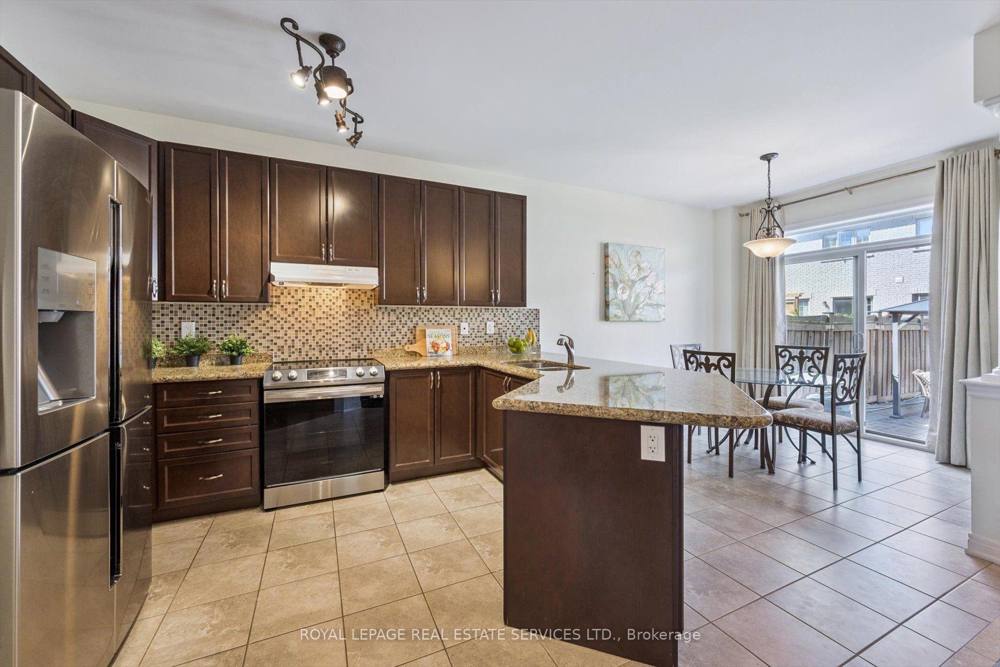 2517 Pine Glen Road Property Photo 9