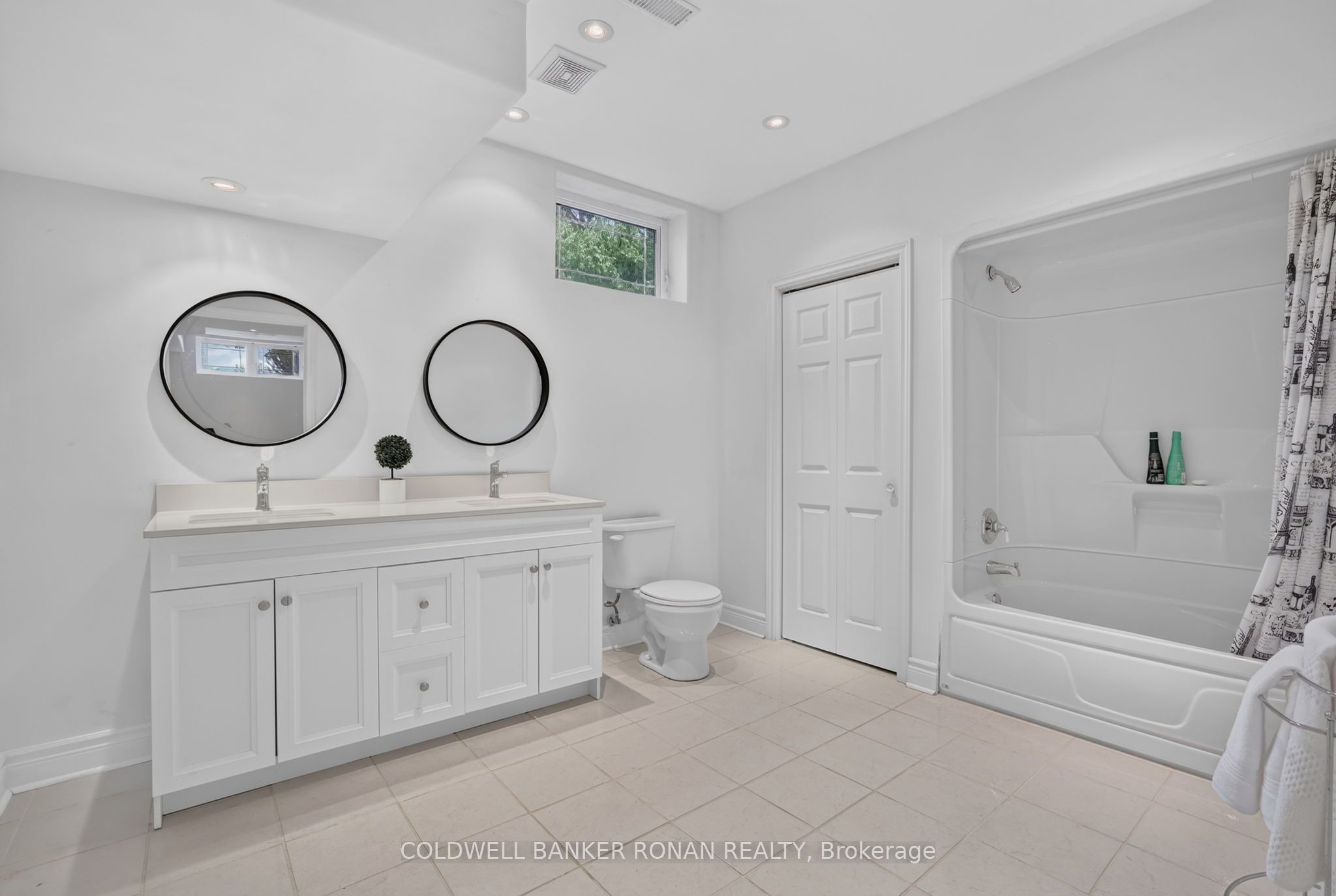 9 Moraine Place Property Photo 34