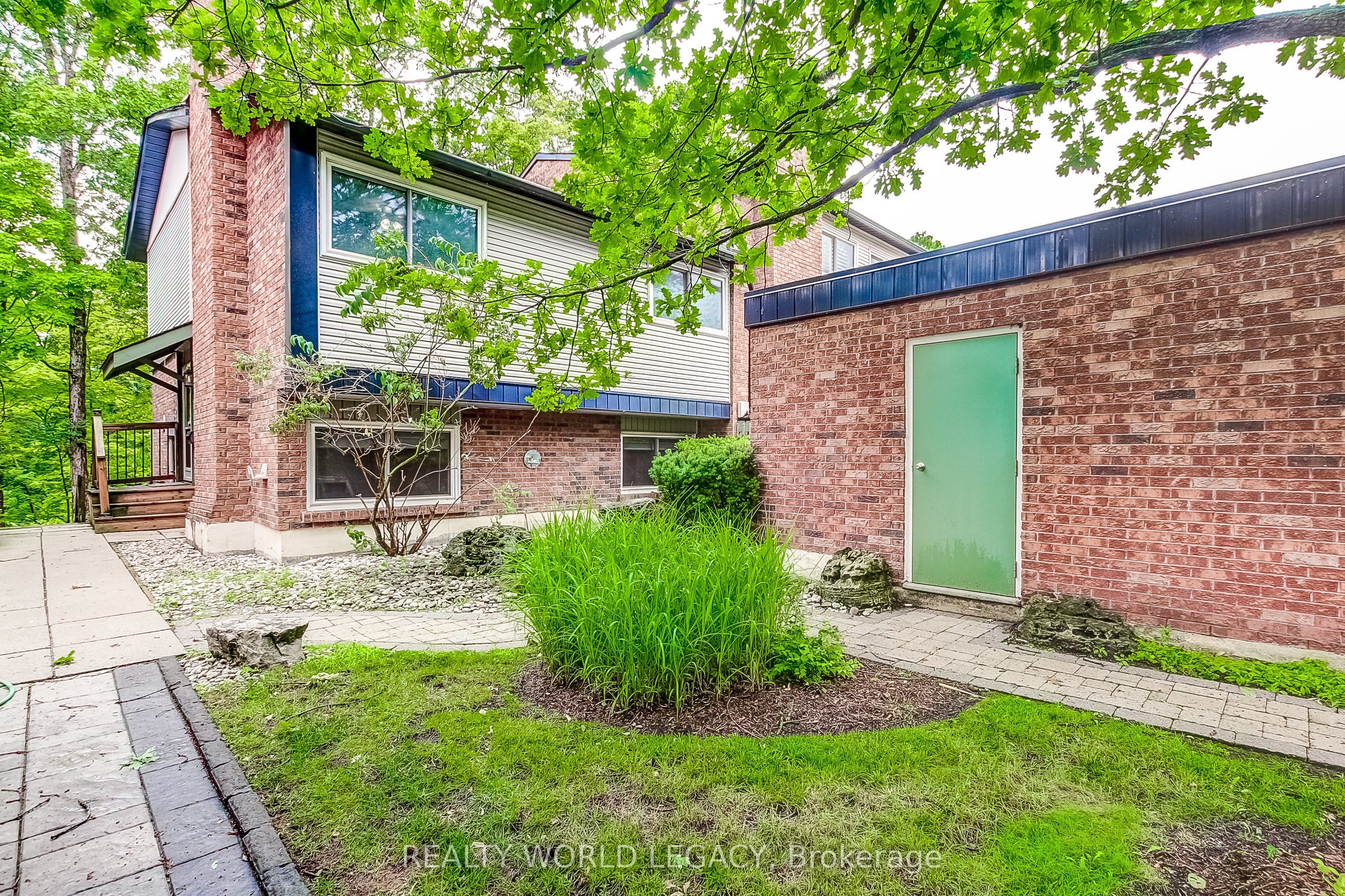1580 Kerns Road 1 Property Photo 1