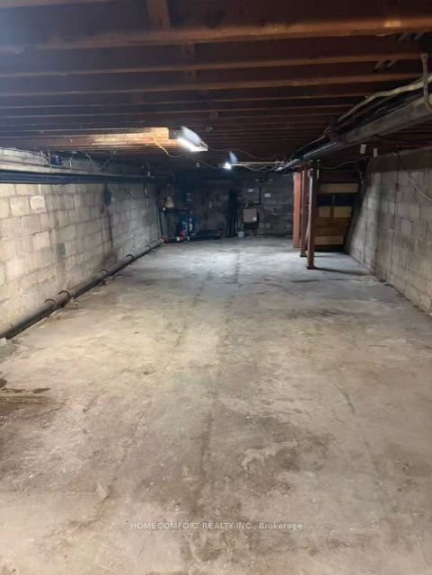 2846 Dufferin Street Property Photo 5
