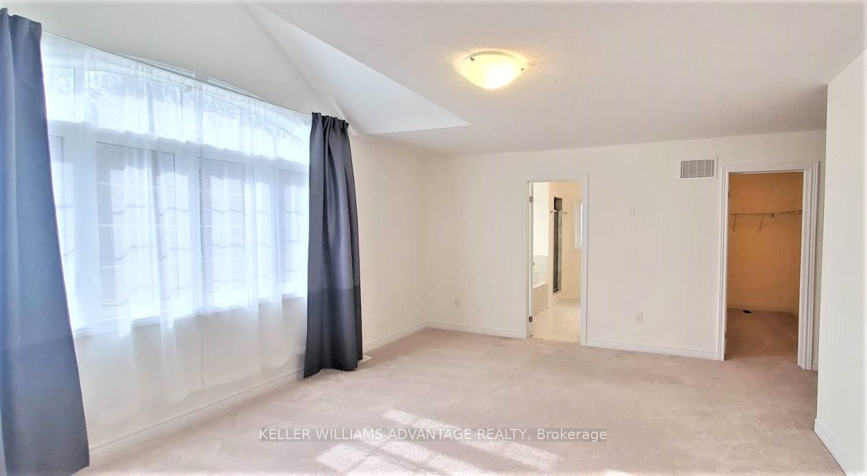 84 Little Britain Crescent Property Photo 7