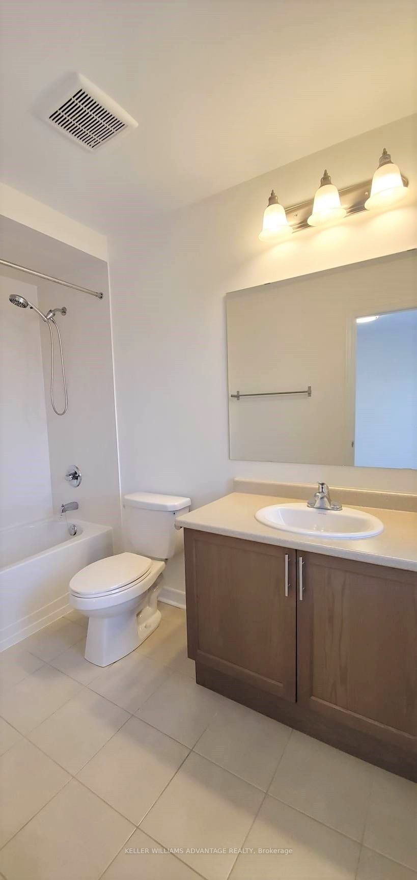 84 Little Britain Crescent Property Photo 14