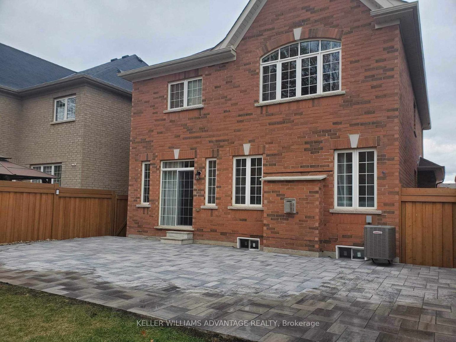 84 Little Britain Crescent Property Photo 15
