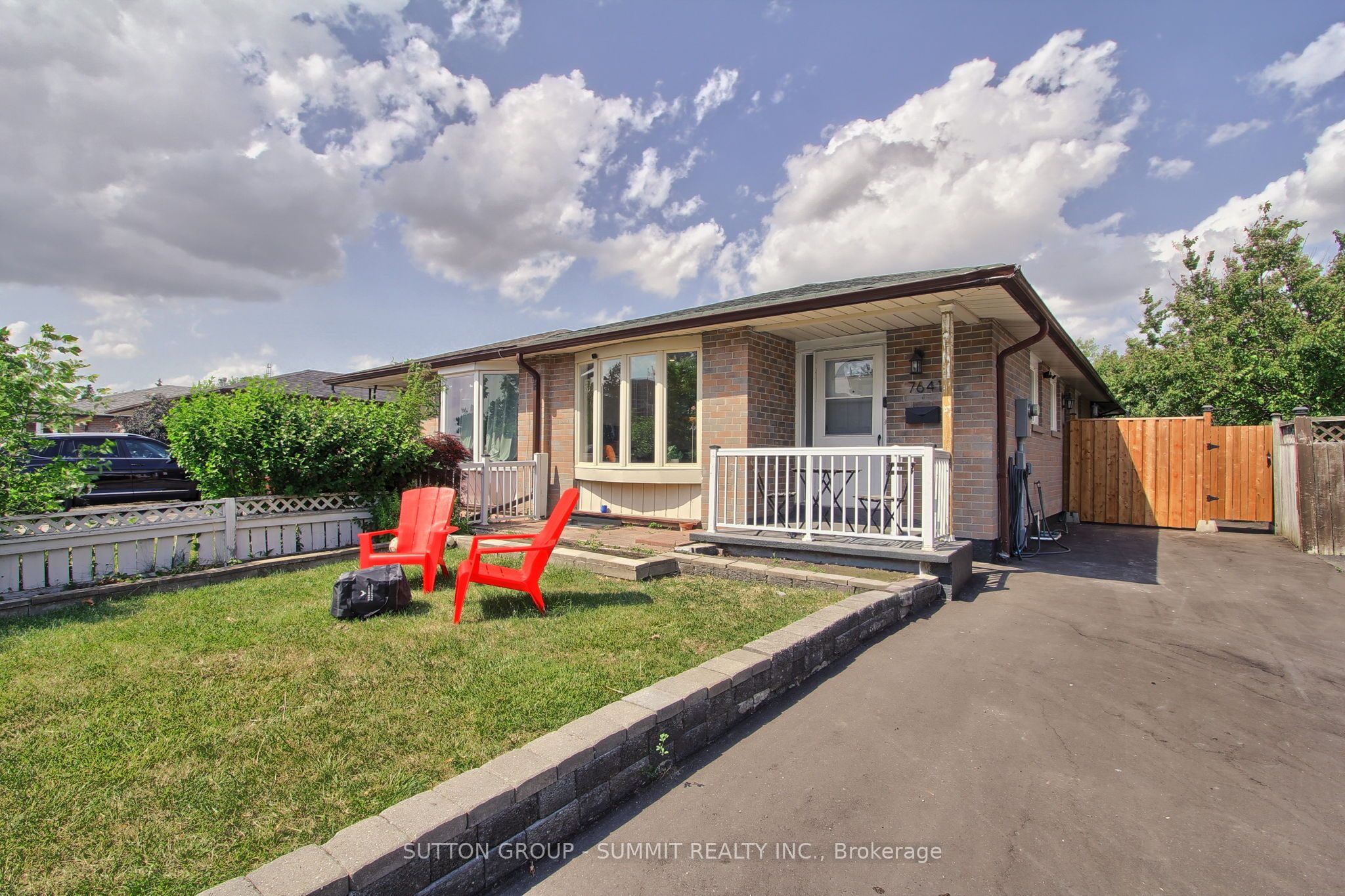 7641 ANAKA Drive Property Photo 1
