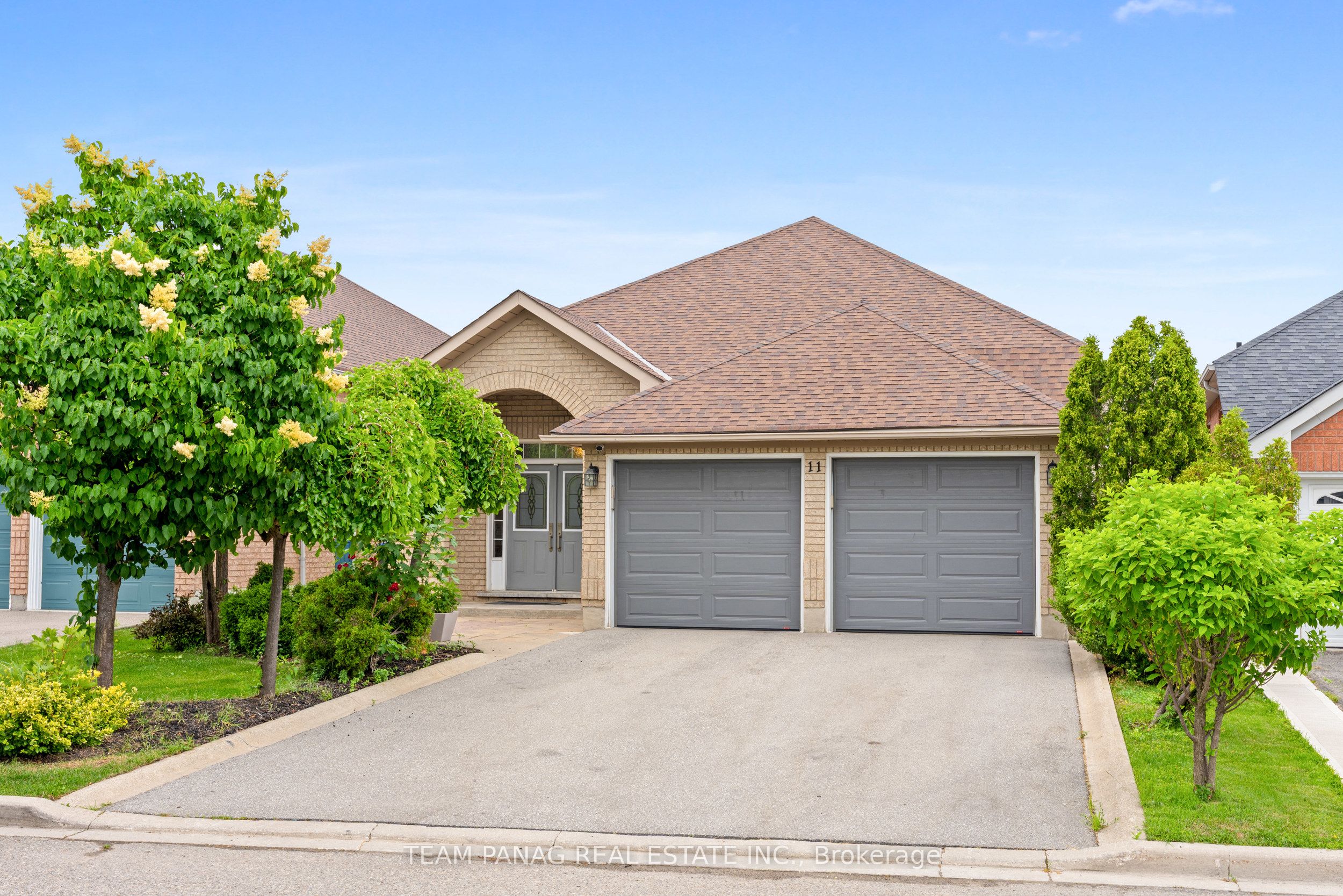 11 Larkmead Place Property Photo 2