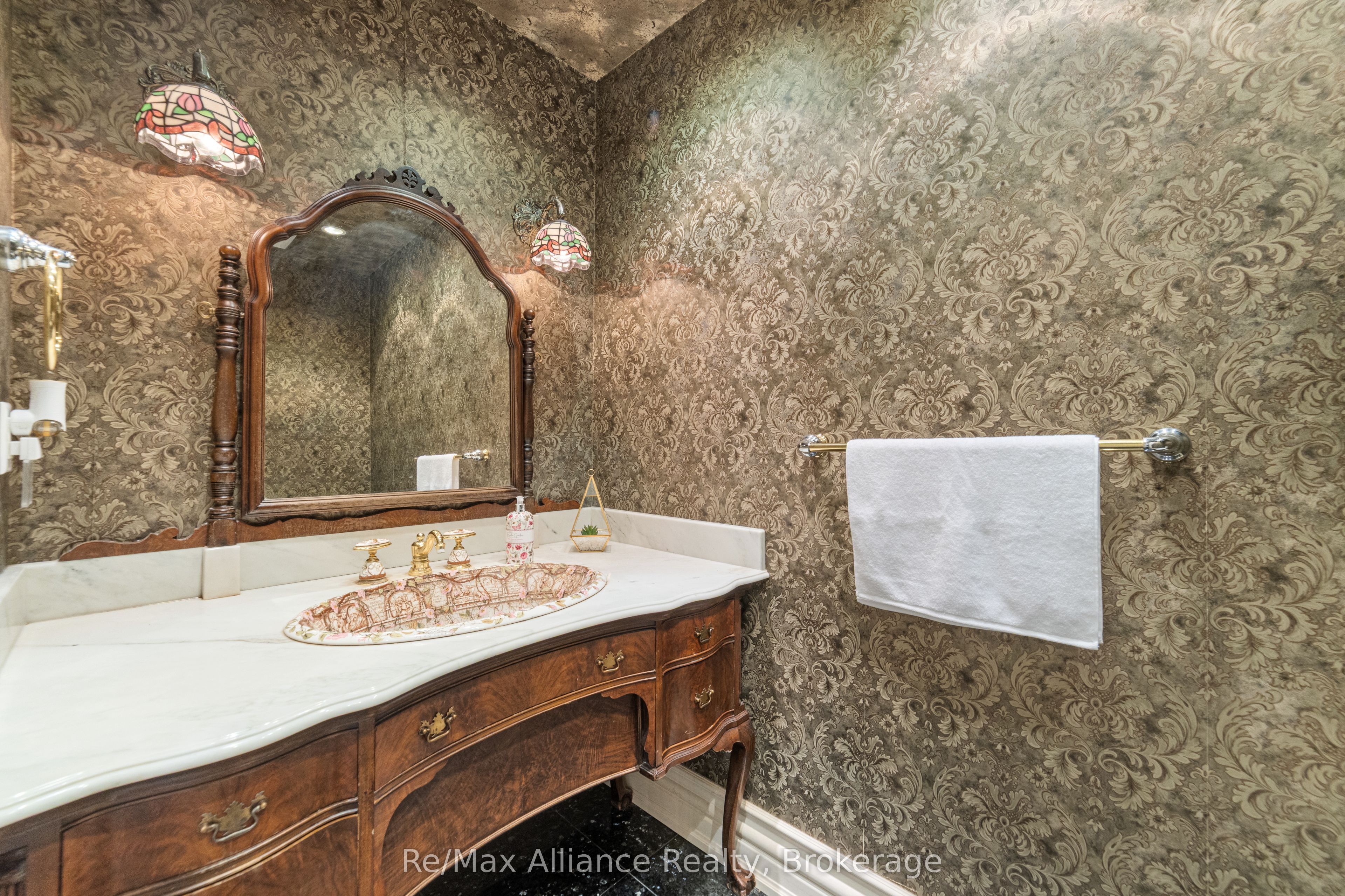 1024 Linbrook Road Property Photo 17